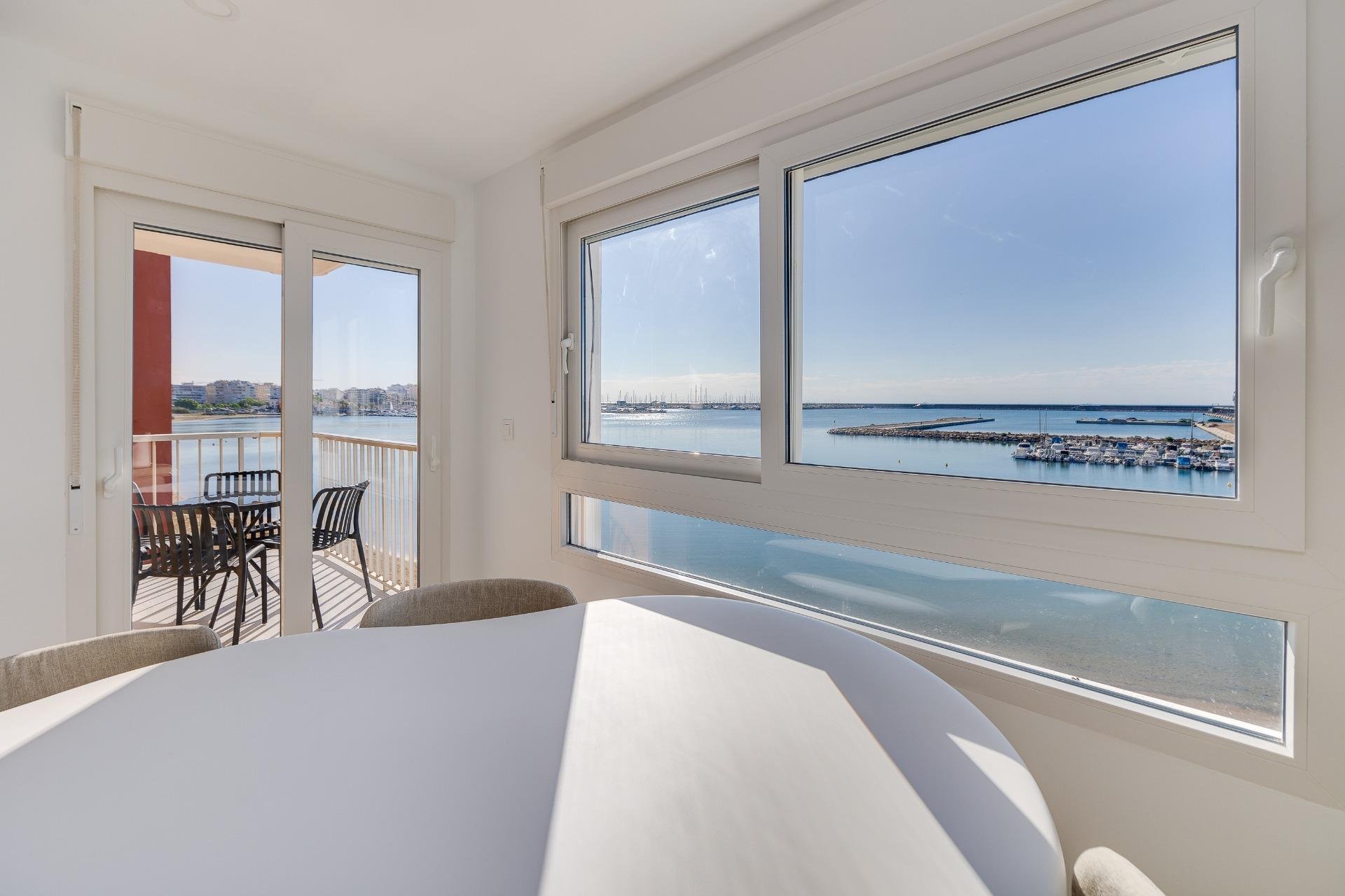 Segunda mano - Apartamento -
Torrevieja - Acequion