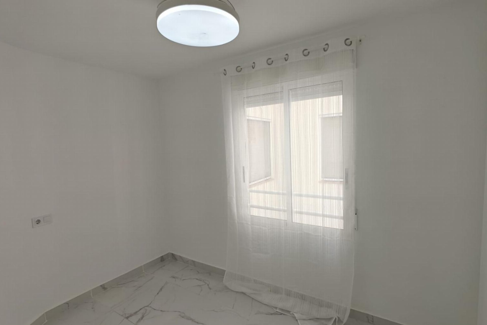 Segunda mano - Apartamento -
Torrevieja - Acequion