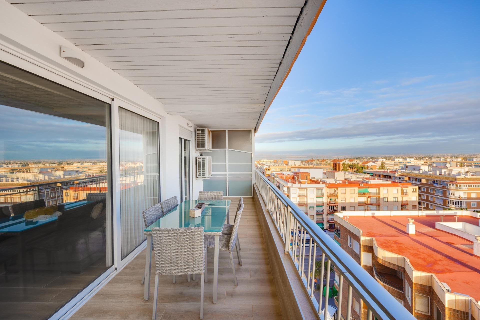 Segunda mano - Apartamento -
Torrevieja - Acequion