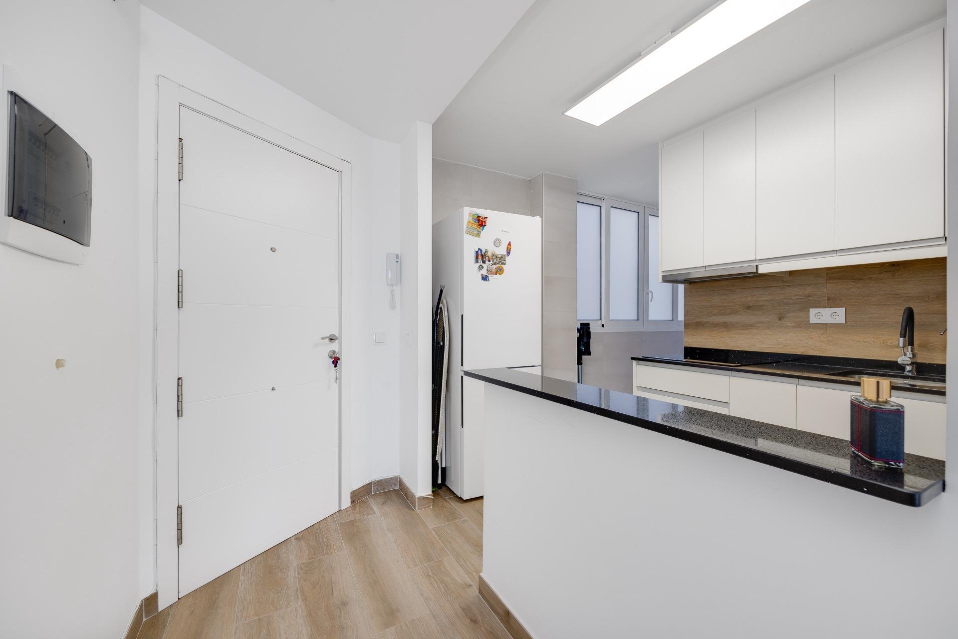 Segunda mano - Apartamento -
Torrevieja - Acequion