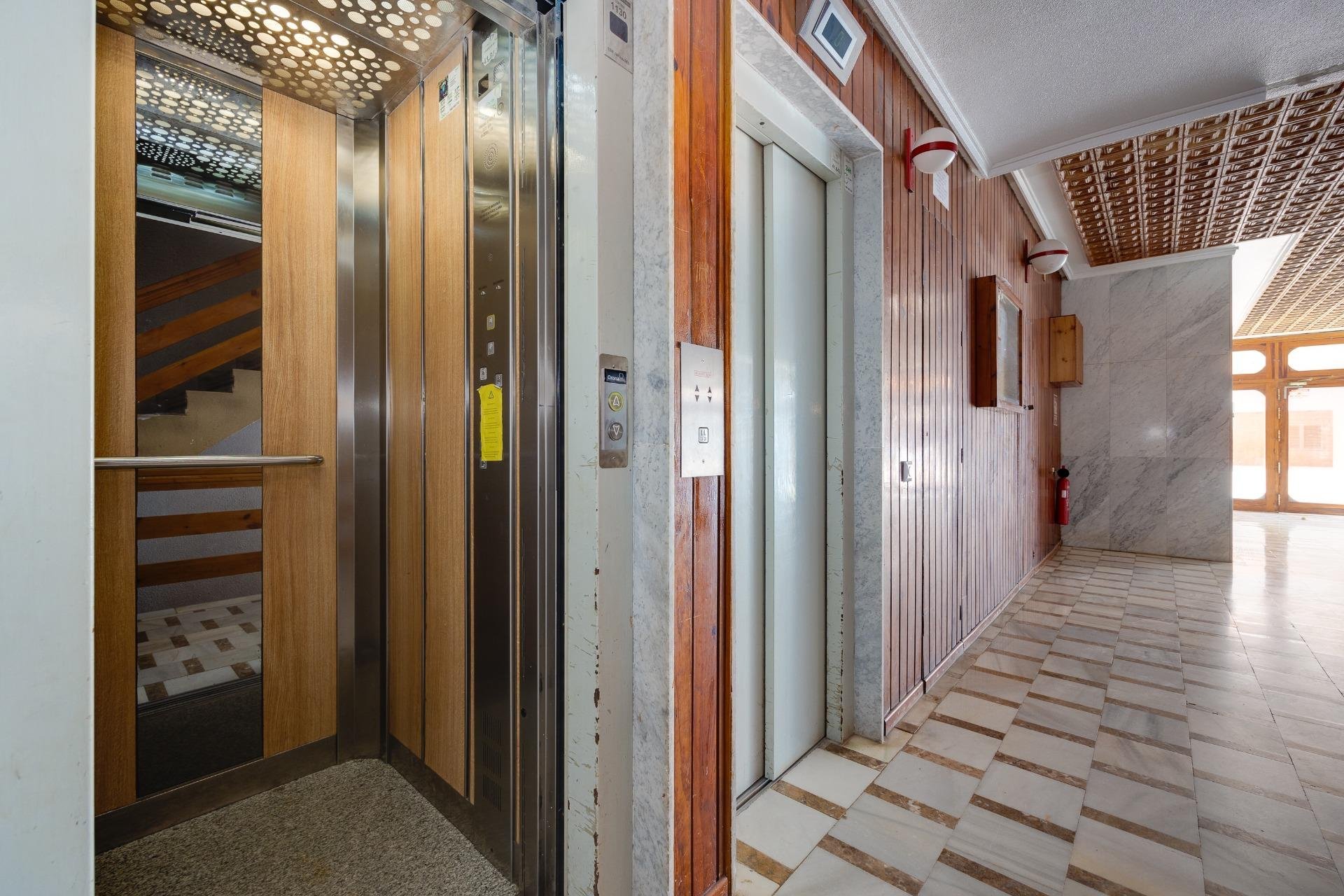 Segunda mano - Apartamento -
Torrevieja - Acequion
