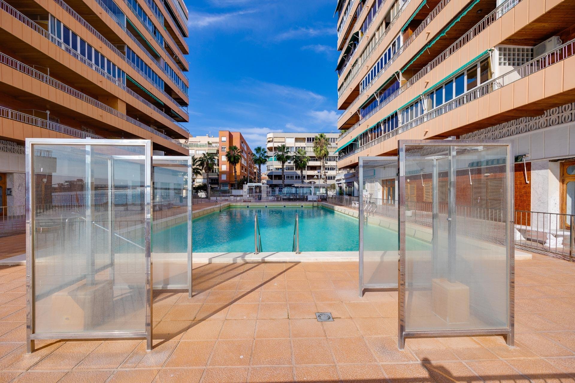 Segunda mano - Apartamento -
Torrevieja - Acequion