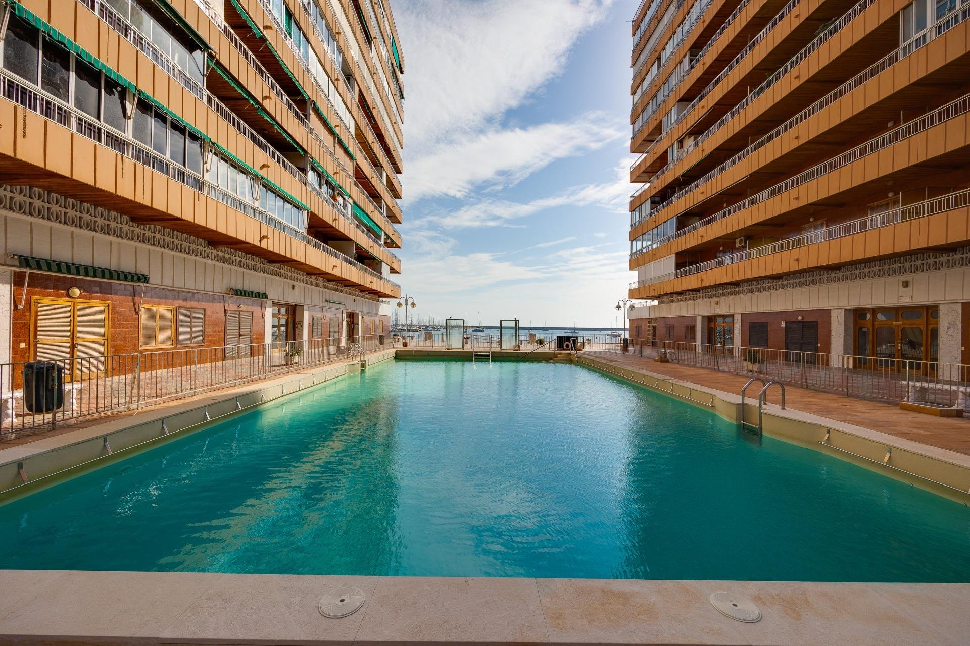 Segunda mano - Apartamento -
Torrevieja - Acequion