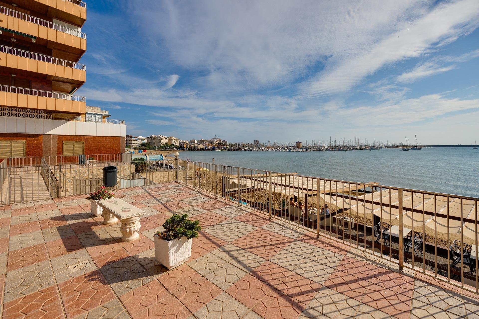 Segunda mano - Apartamento -
Torrevieja - Acequion