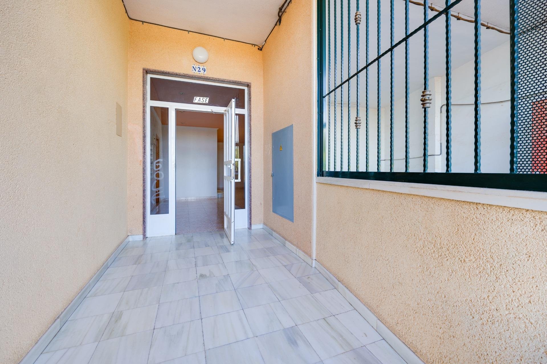 Segunda mano - Apartamento -
Torrevieja - Acequion