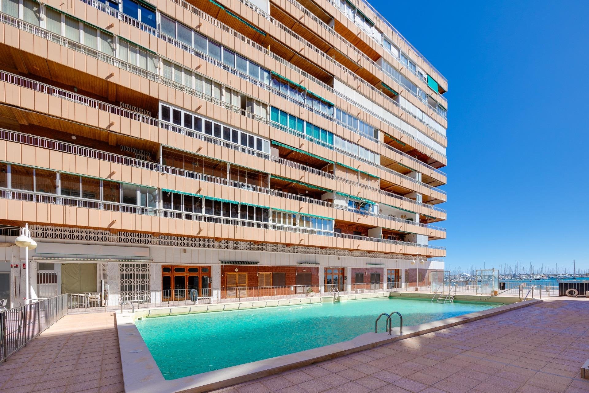 Segunda mano - Apartamento -
Torrevieja - Acequion
