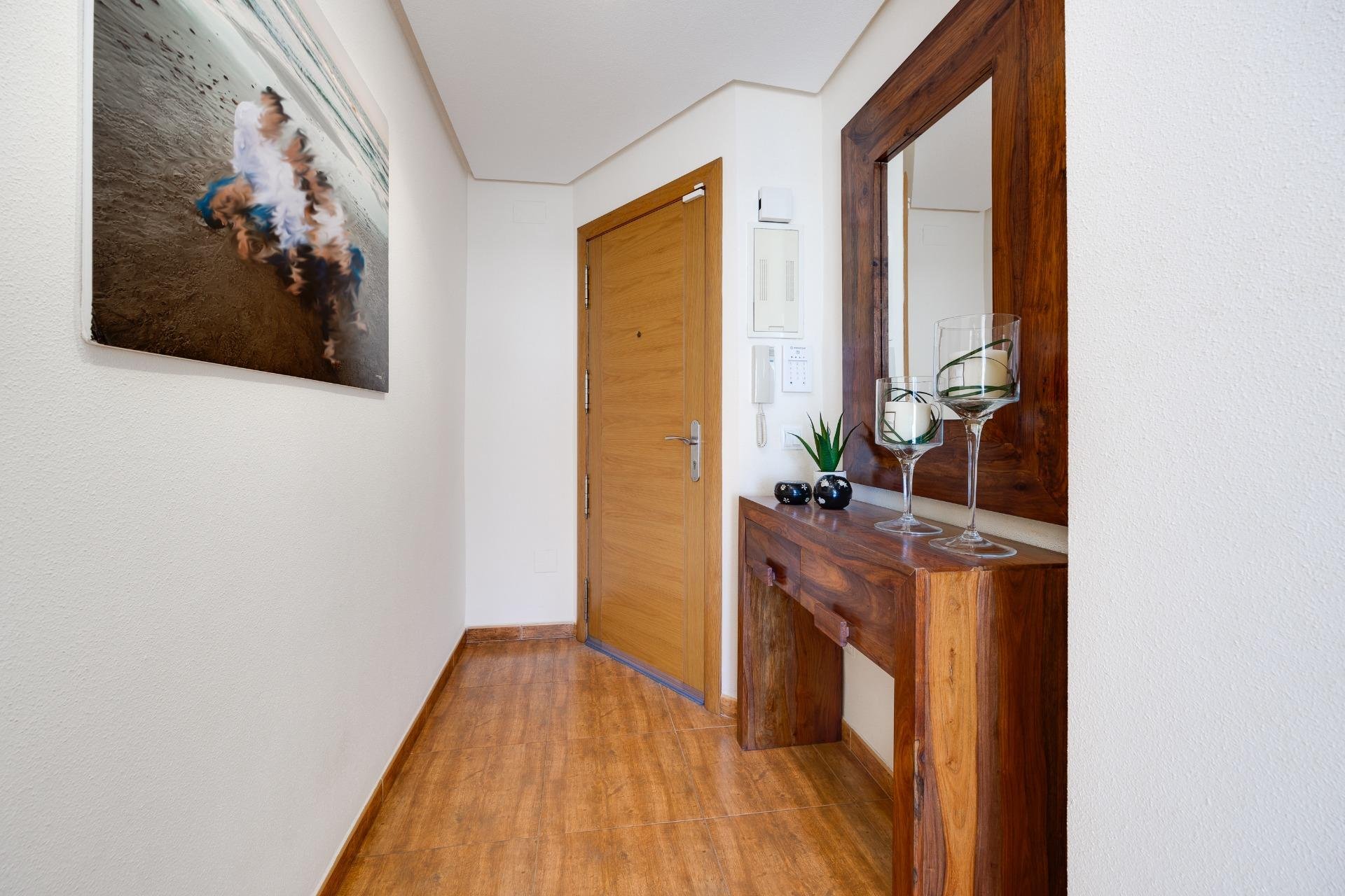 Segunda mano - Apartamento -
Torrevieja - Acequion