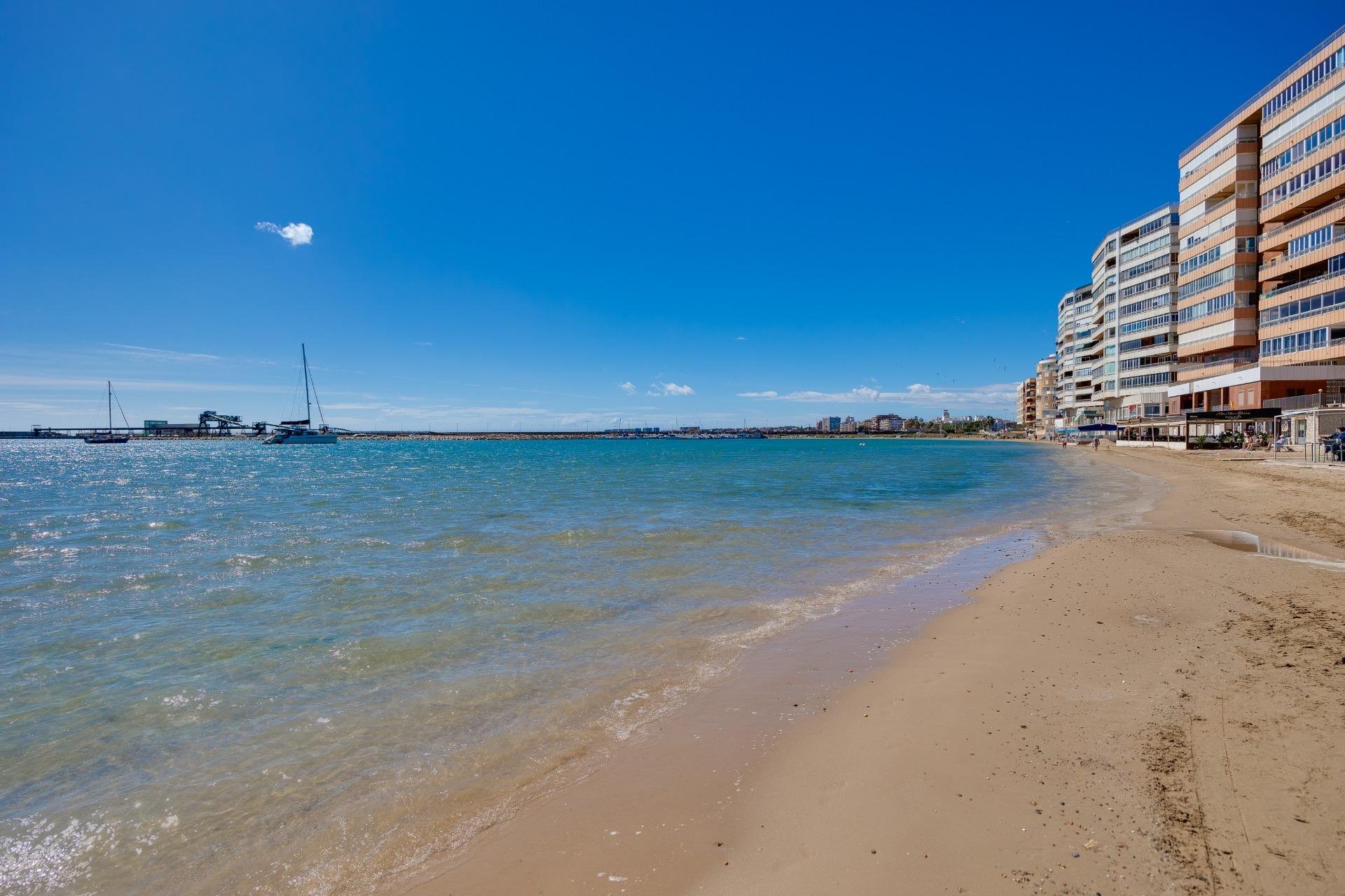 Segunda mano - Apartamento -
Torrevieja - Acequion