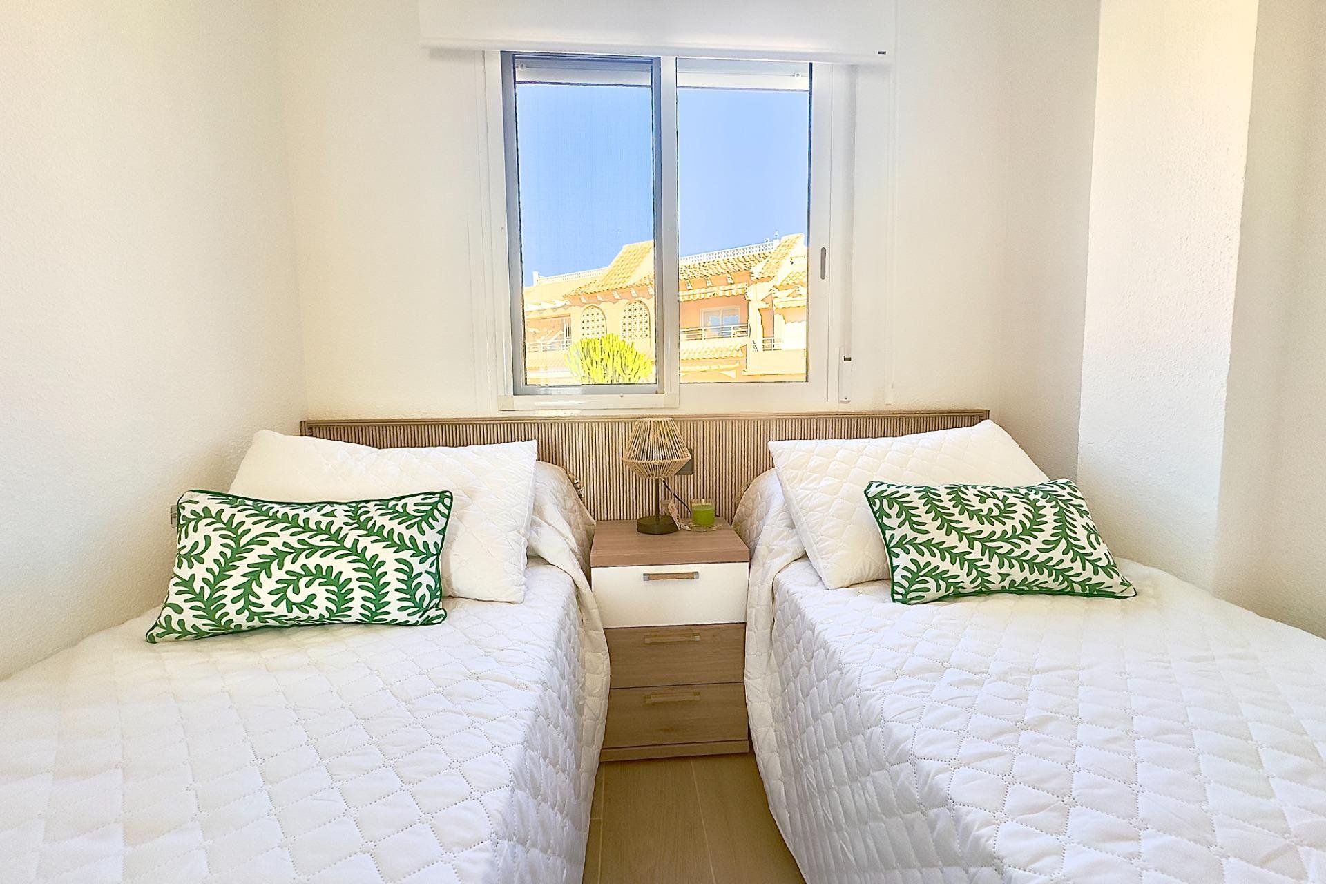 Segunda mano - Apartamento -
Torrevieja - Cabo Cervera