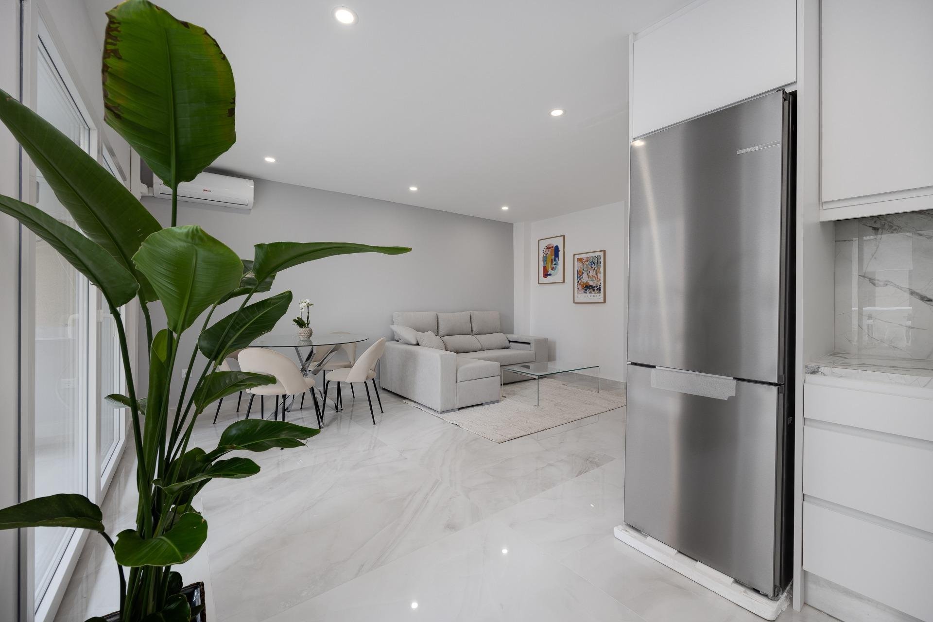 Segunda mano - Apartamento -
Torrevieja - Centro