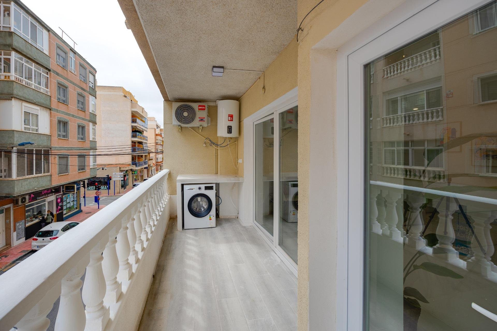 Segunda mano - Apartamento -
Torrevieja - Centro