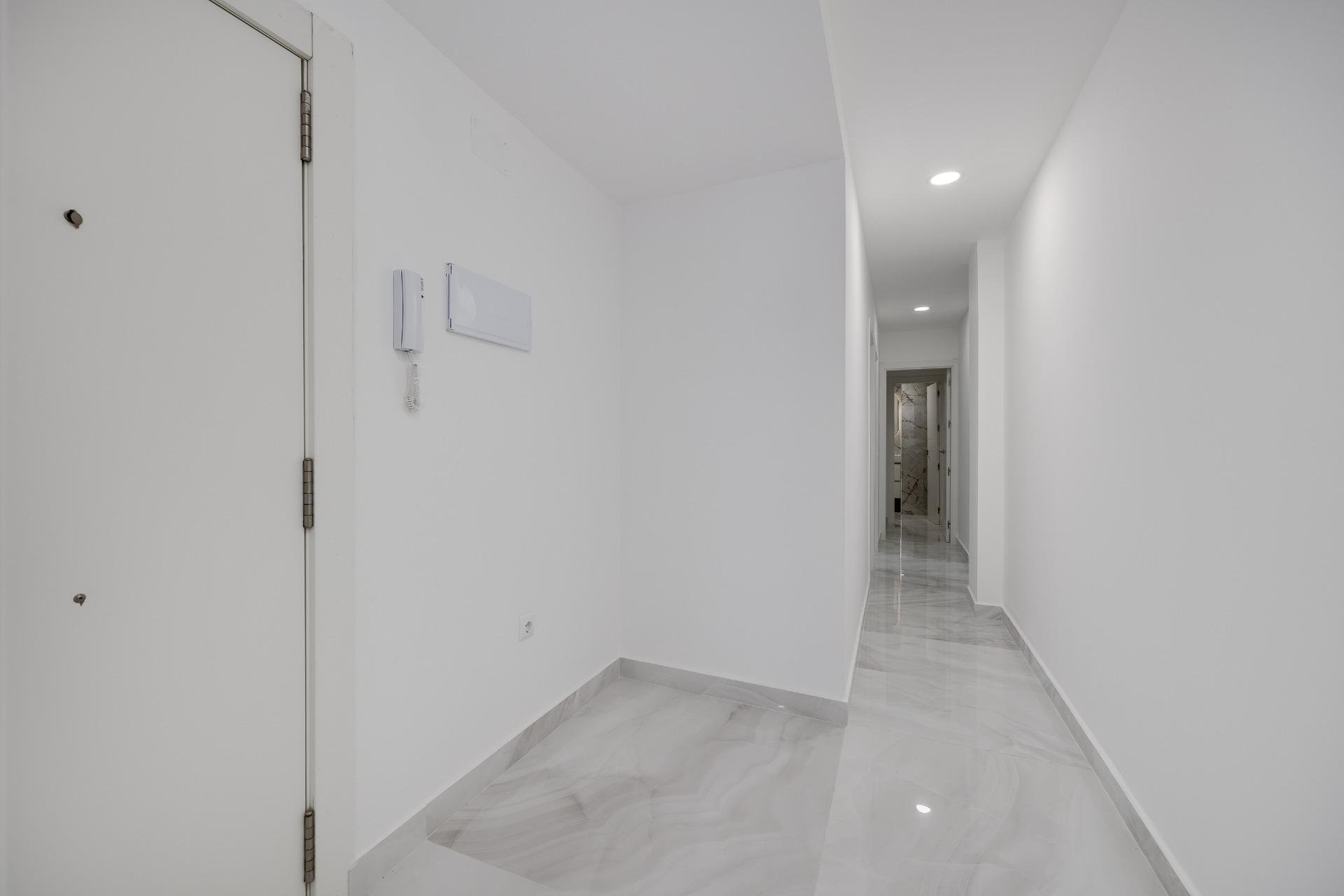 Segunda mano - Apartamento -
Torrevieja - Centro