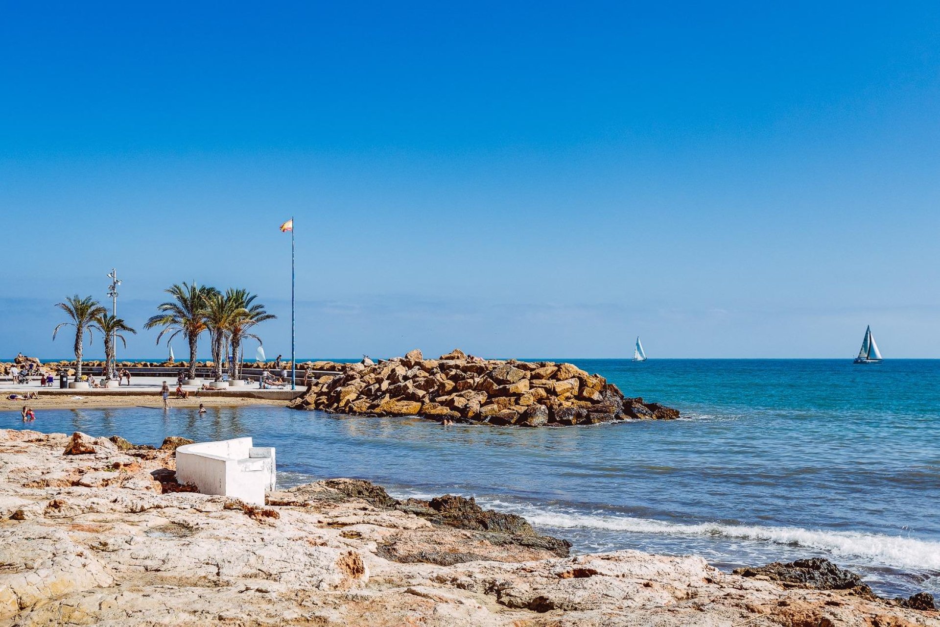 Segunda mano - Apartamento -
Torrevieja - Centro