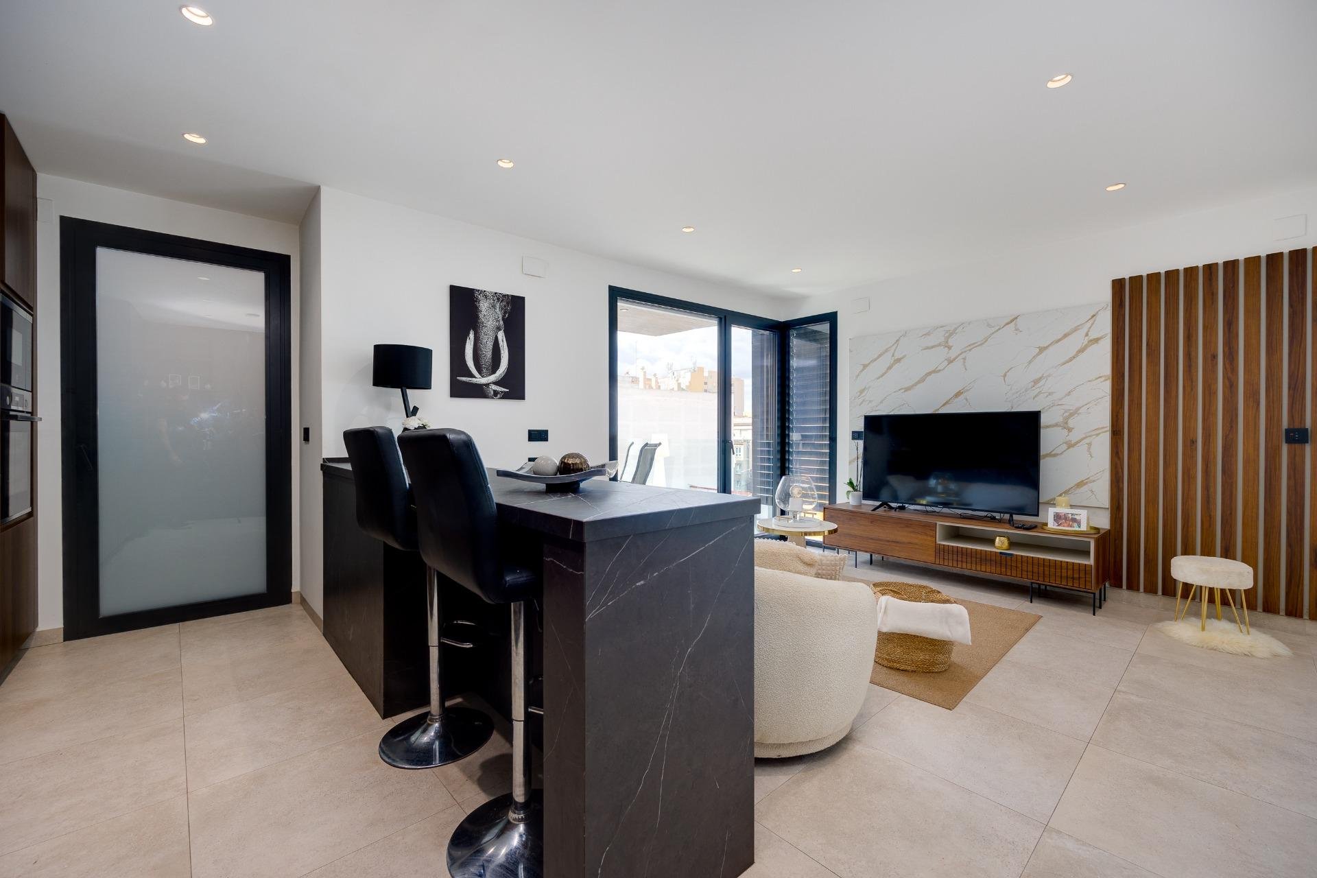 Segunda mano - Apartamento -
Torrevieja - Centro