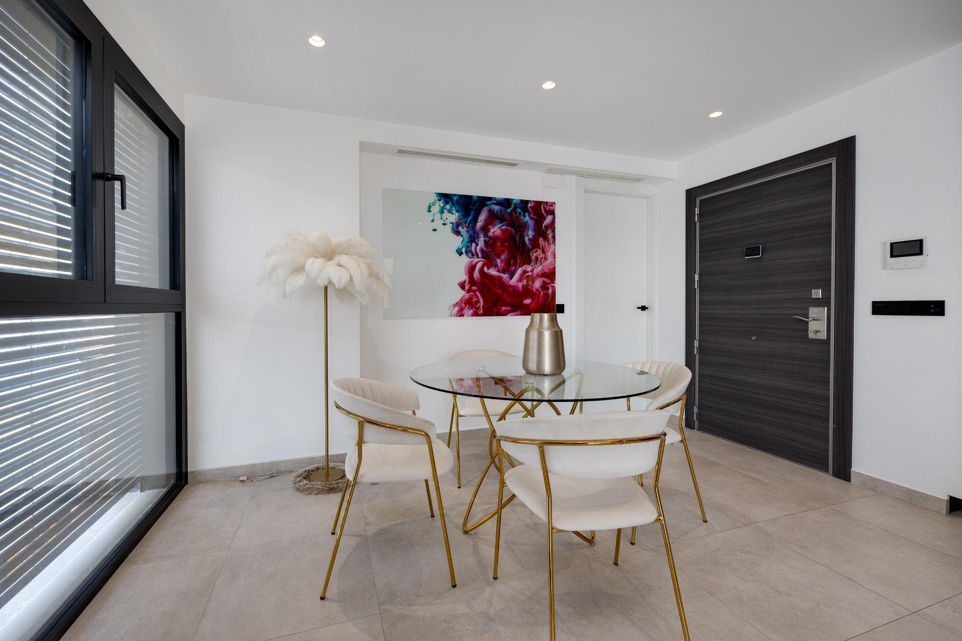 Segunda mano - Apartamento -
Torrevieja - Centro