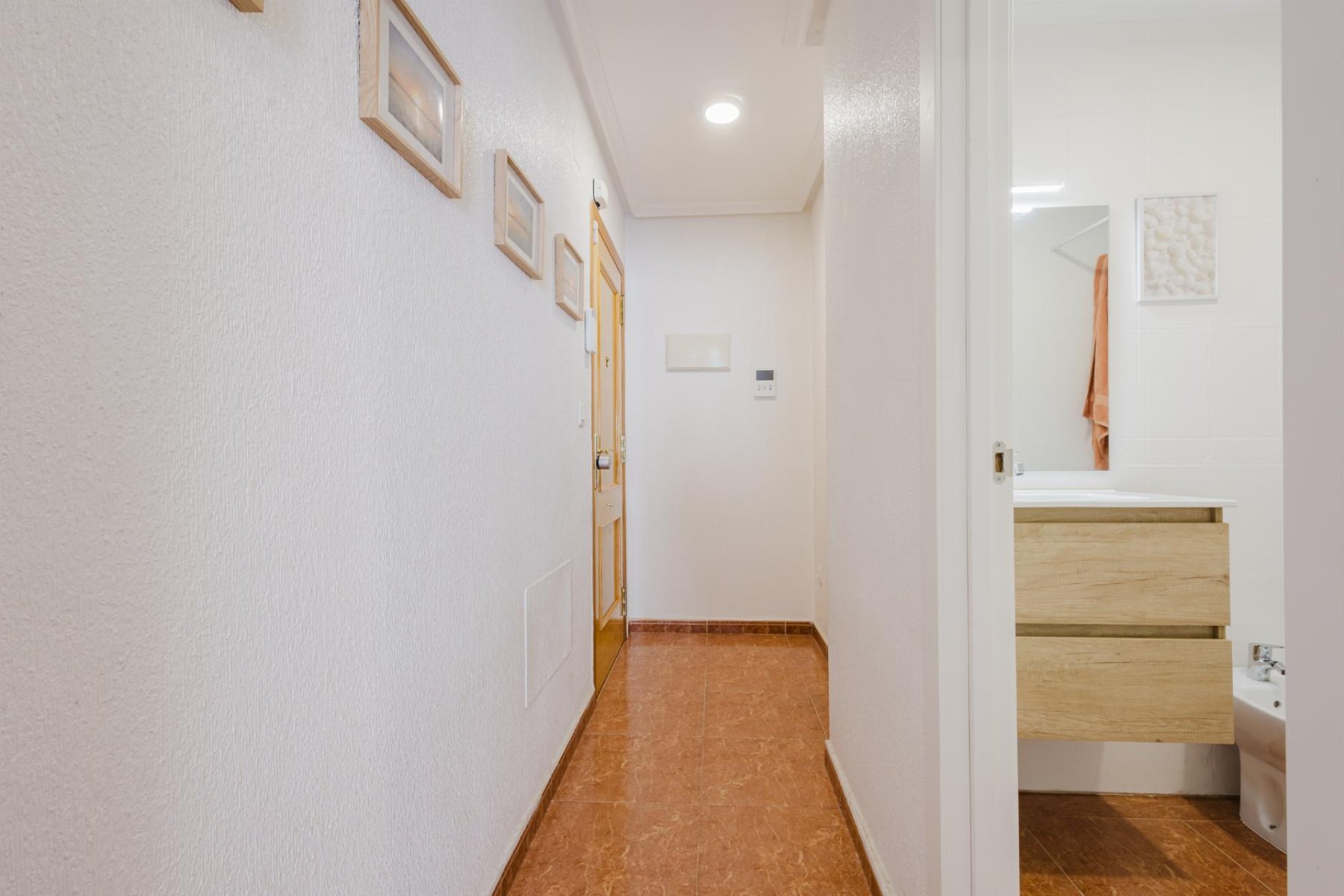 Segunda mano - Apartamento -
Torrevieja - Centro