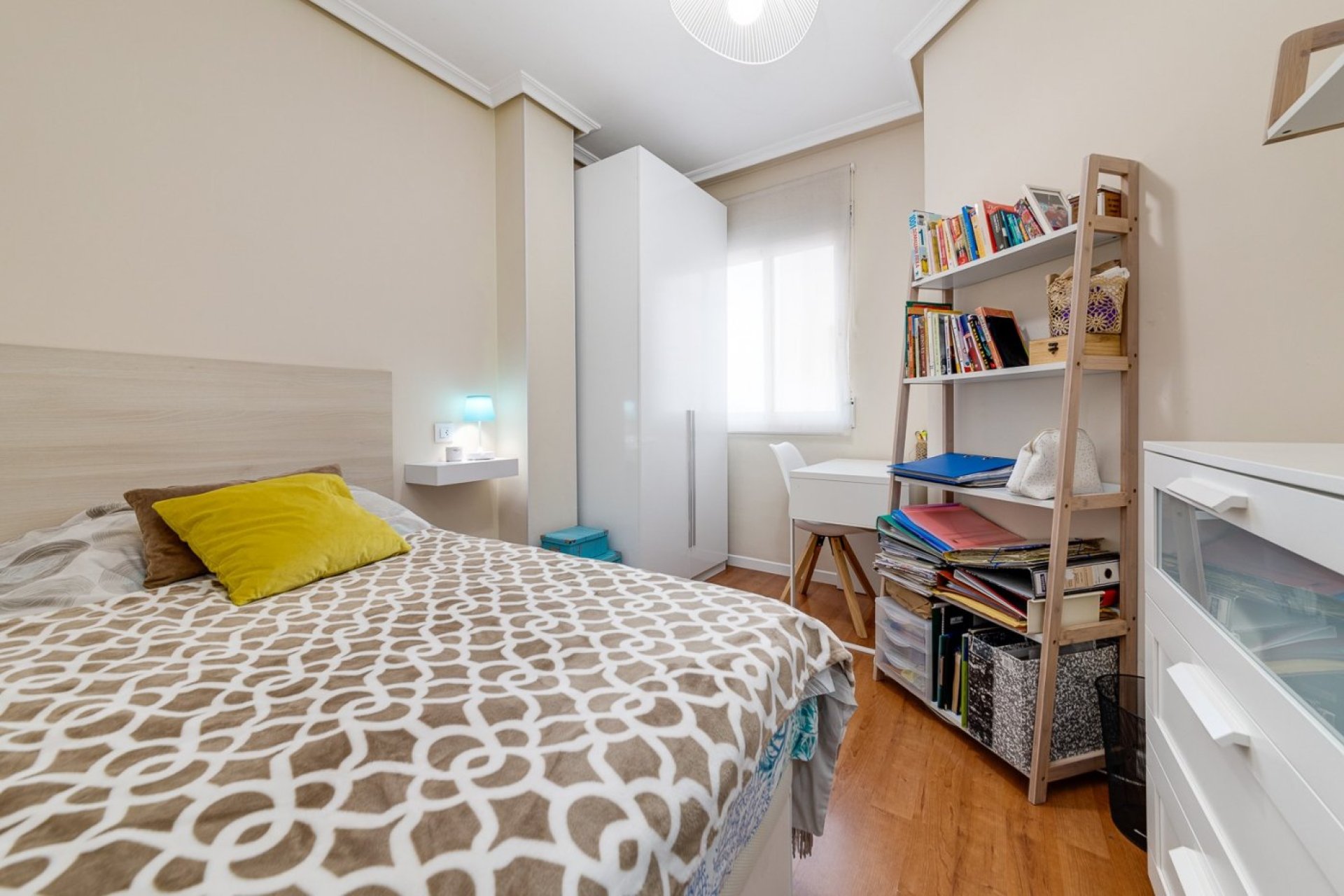 Segunda mano - Apartamento -
Torrevieja - Centro