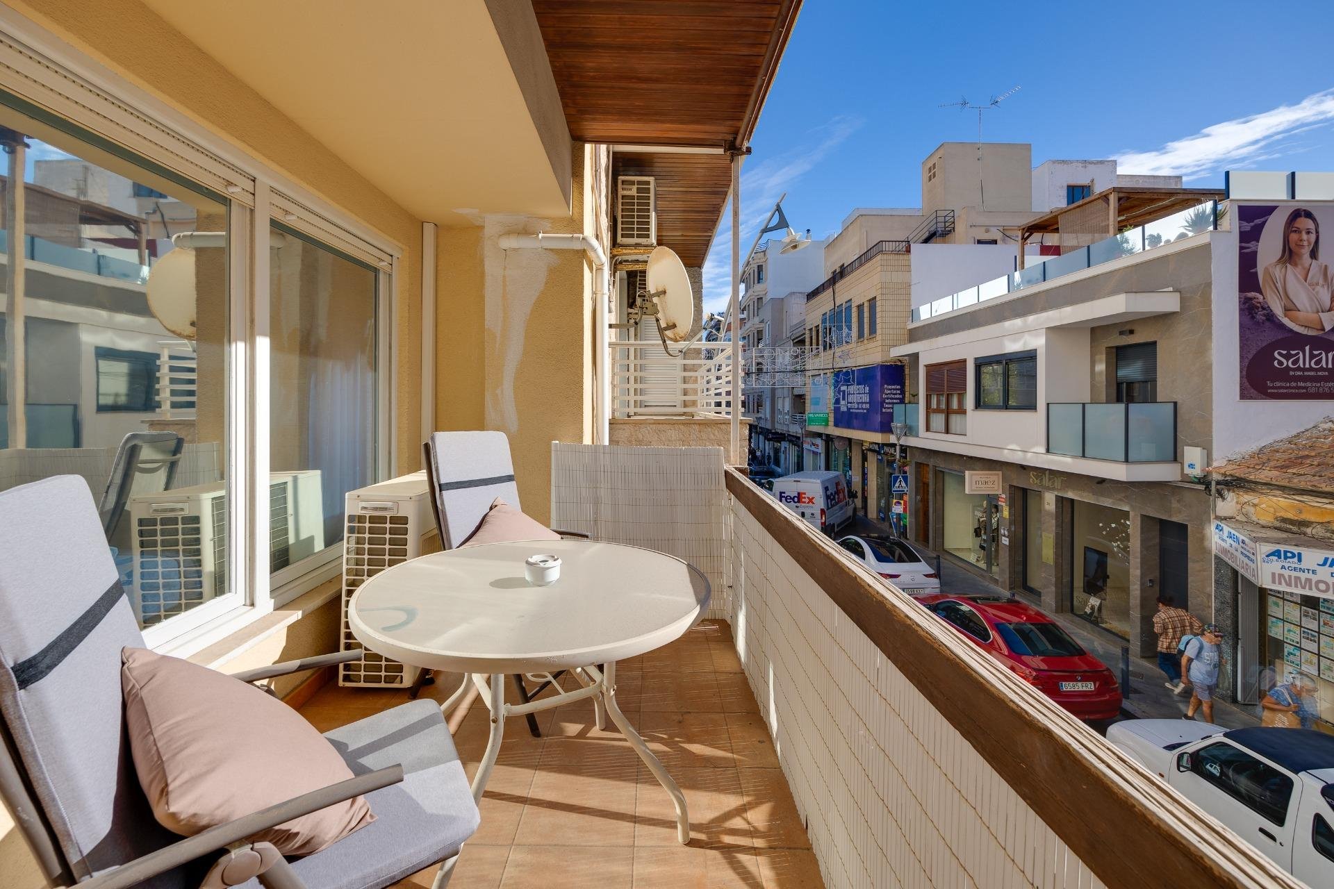 Segunda mano - Apartamento -
Torrevieja - Centro