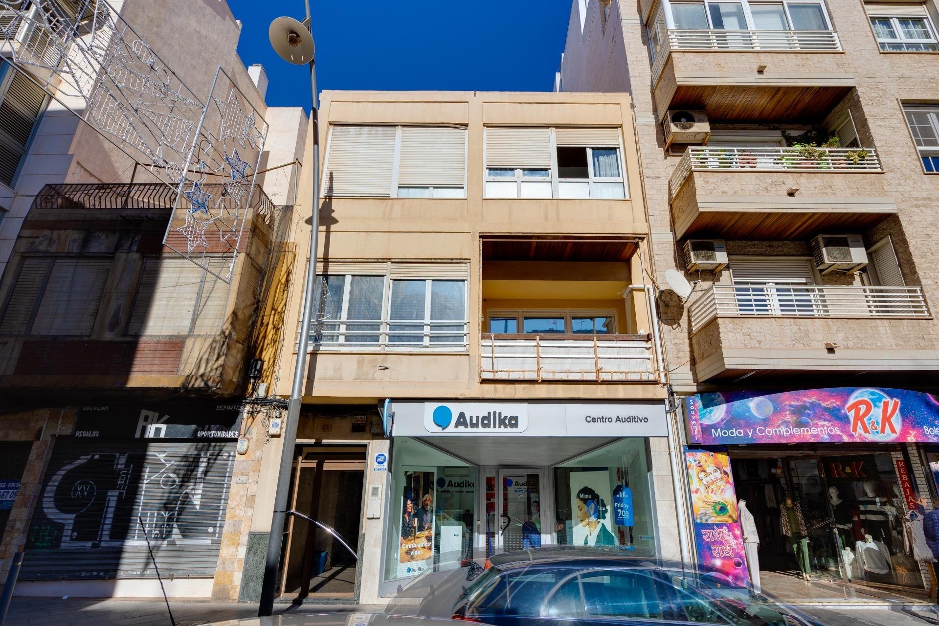 Segunda mano - Apartamento -
Torrevieja - Centro