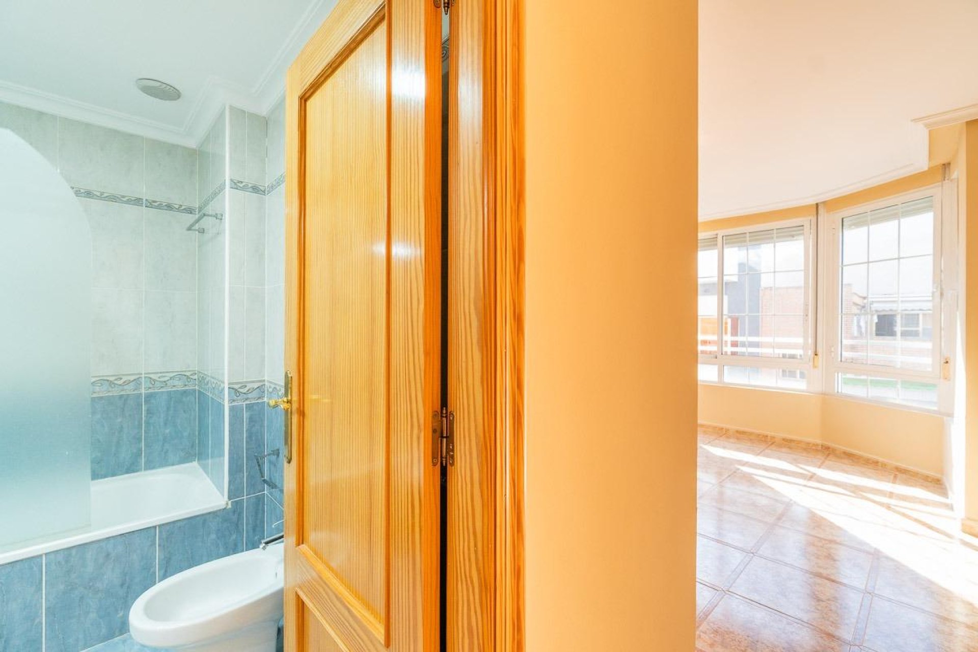 Segunda mano - Apartamento -
Torrevieja - Centro