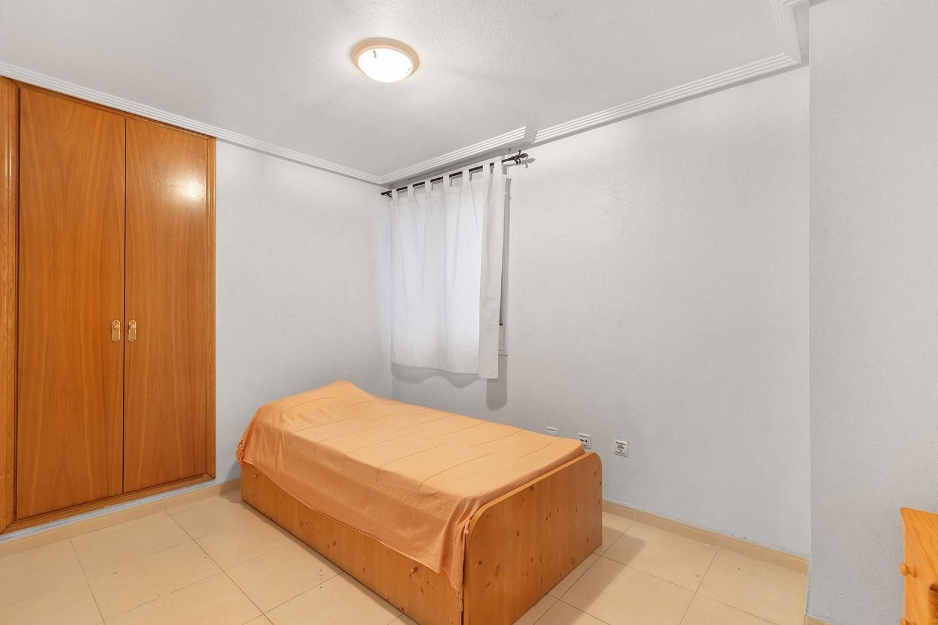 Segunda mano - Apartamento -
Torrevieja - Centro