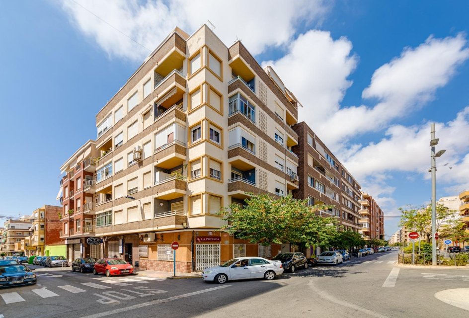 Segunda mano - Apartamento -
Torrevieja - Centro