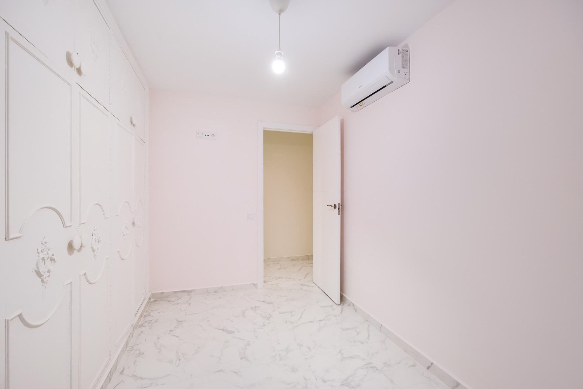 Segunda mano - Apartamento -
Torrevieja - Centro
