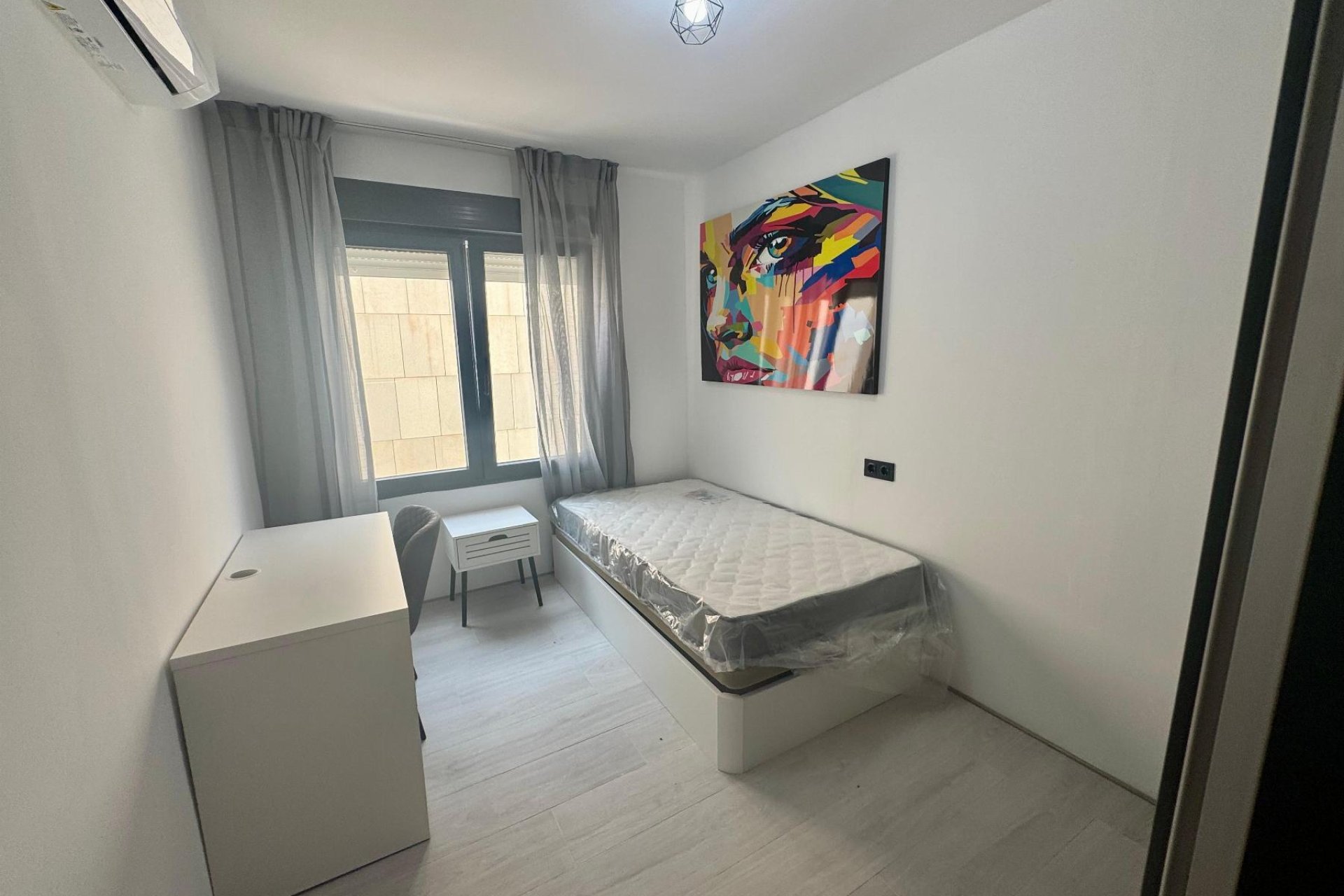 Segunda mano - Apartamento -
Torrevieja - CLUB NAUTICO TORREVIEJA