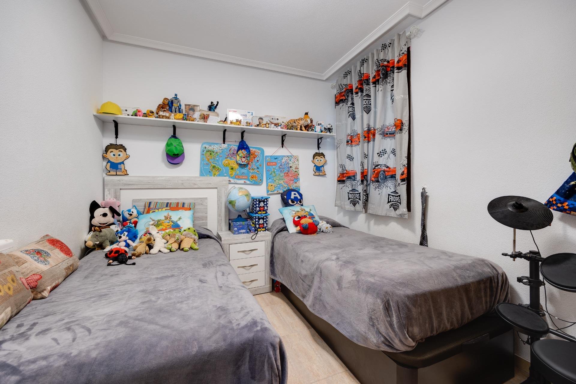 Segunda mano - Apartamento -
Torrevieja - Estacion de autobuses