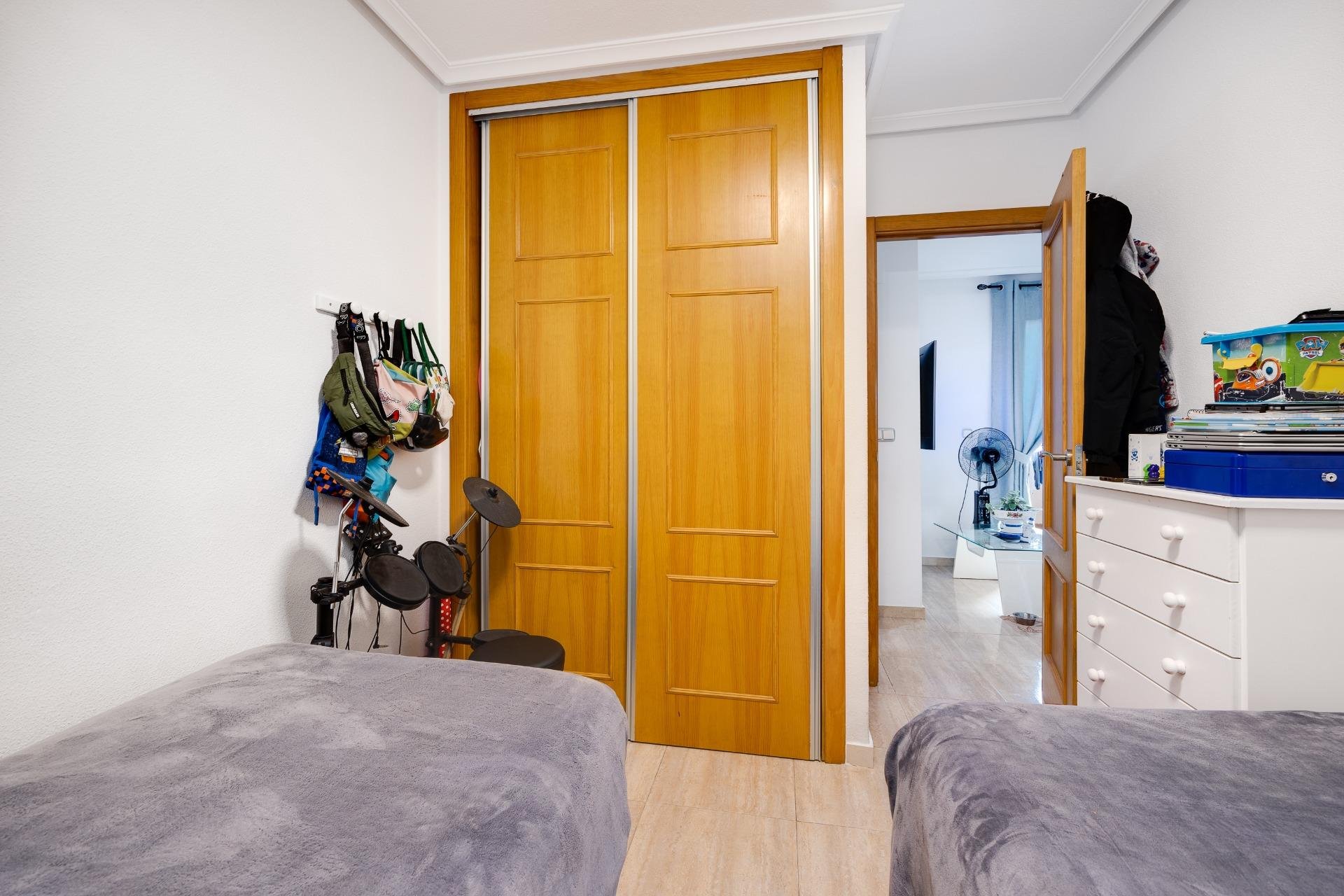 Segunda mano - Apartamento -
Torrevieja - Estacion de autobuses