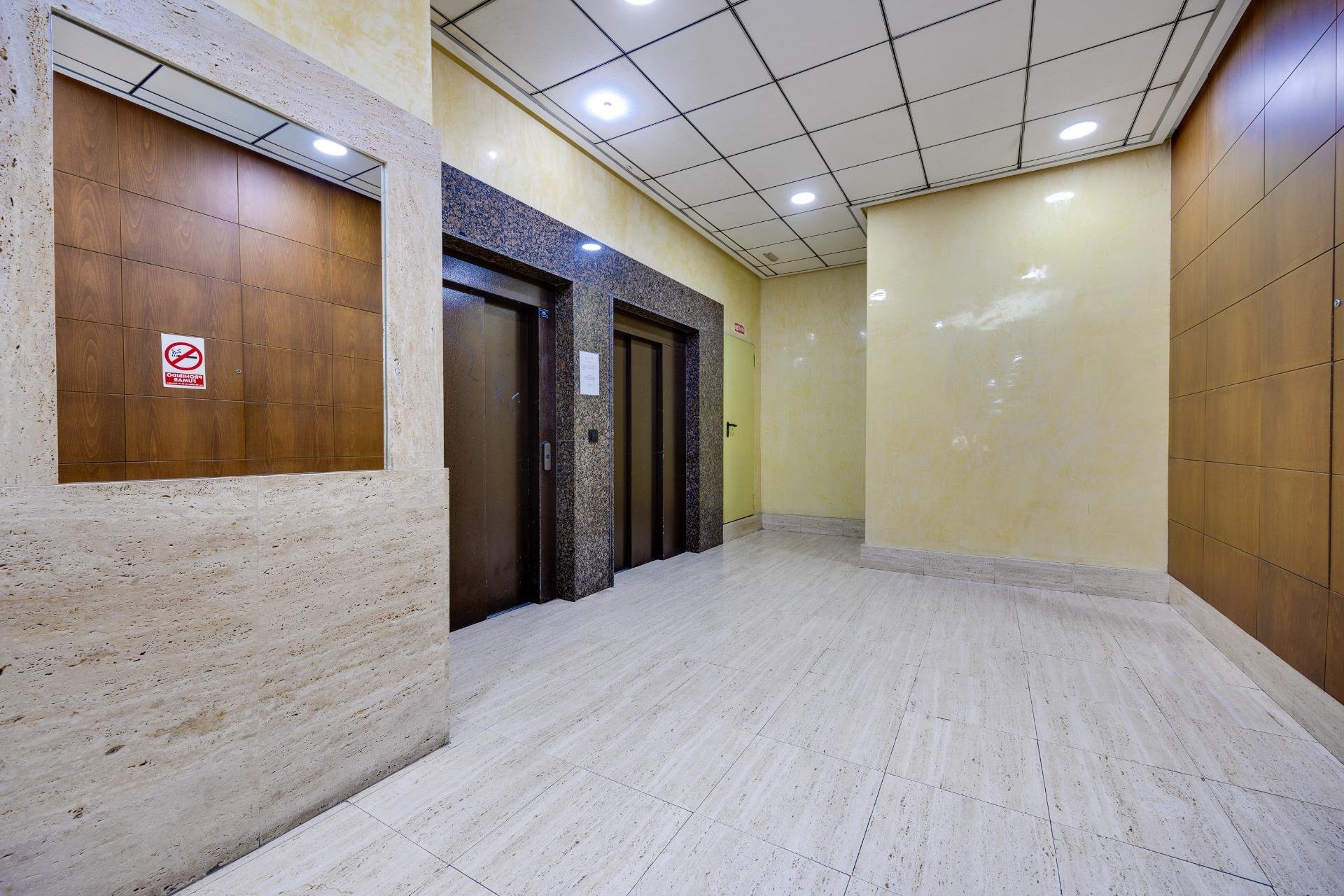 Segunda mano - Apartamento -
Torrevieja - Estacion de autobuses