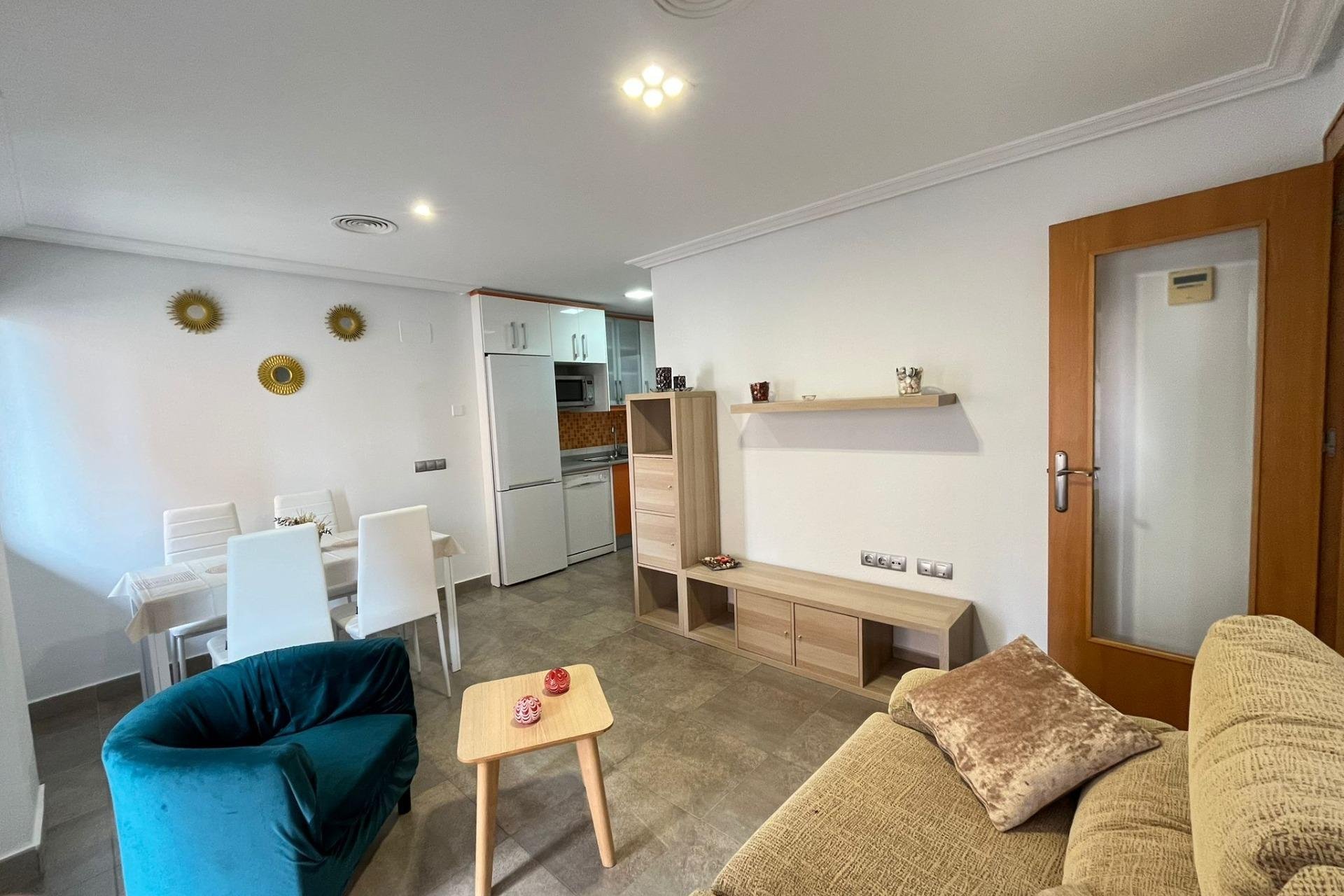 Segunda mano - Apartamento -
Torrevieja - La Mata pueblo