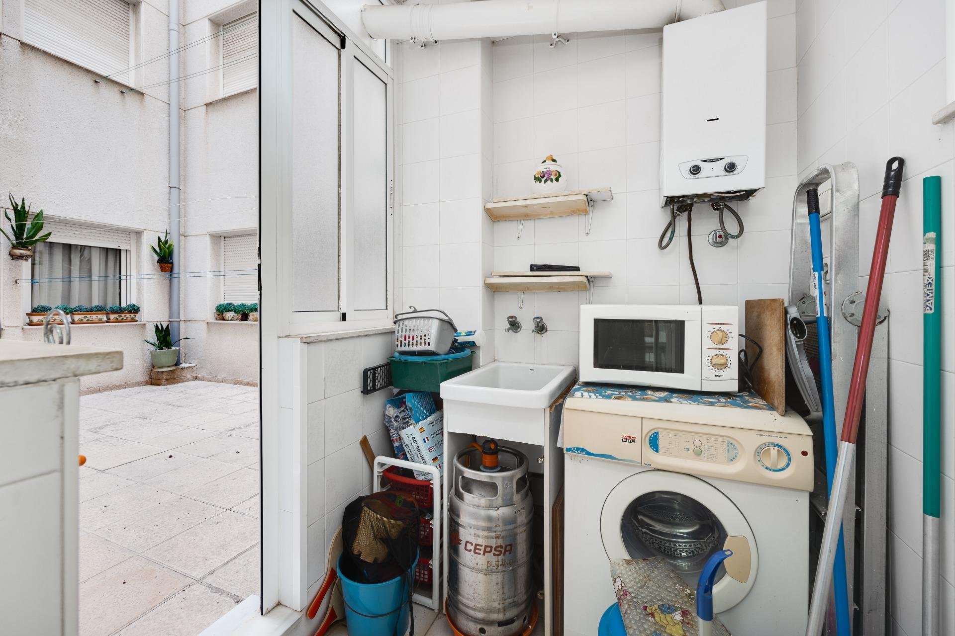 Segunda mano - Apartamento -
Torrevieja - La Mata