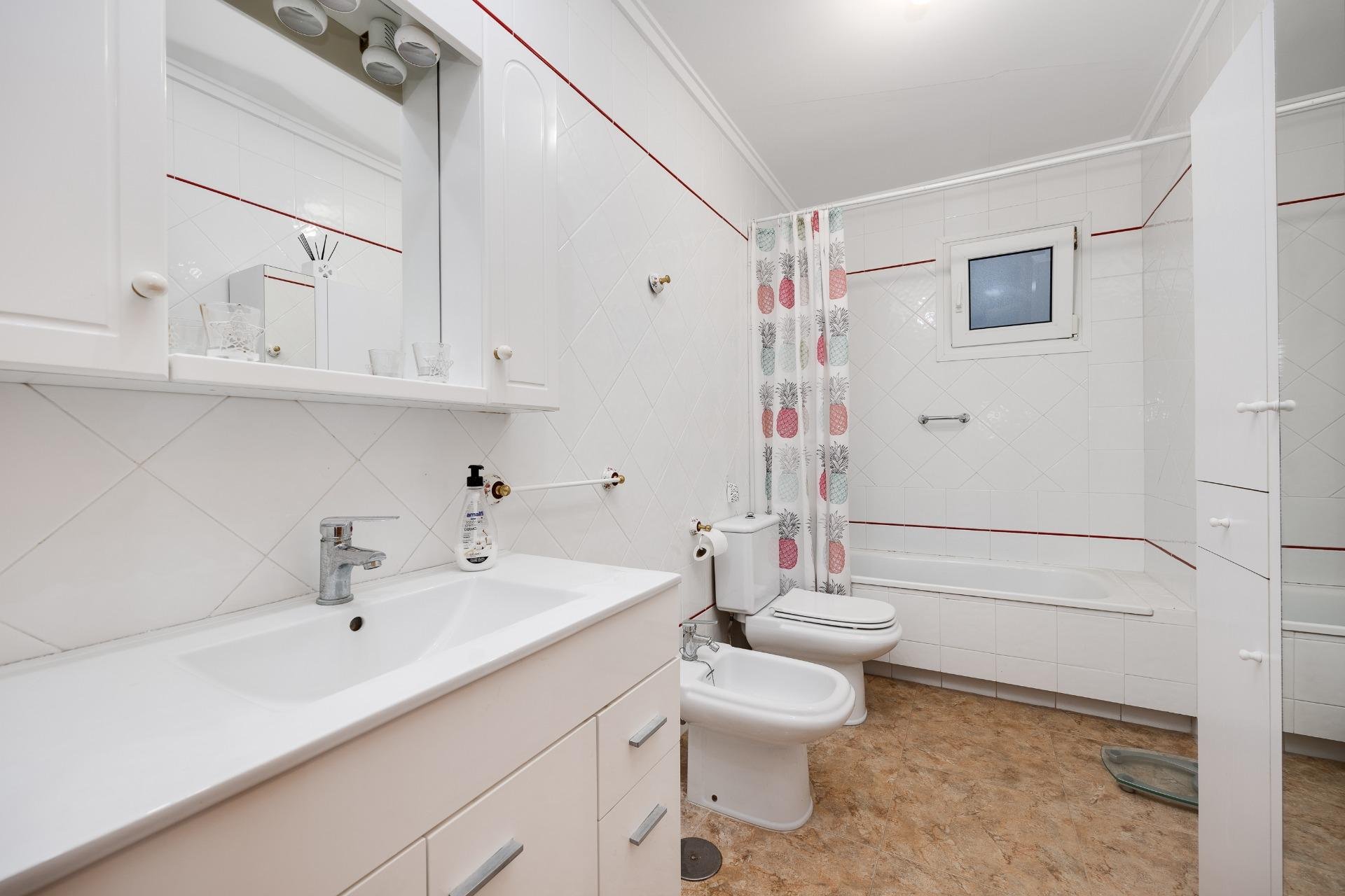 Segunda mano - Apartamento -
Torrevieja - La Mata