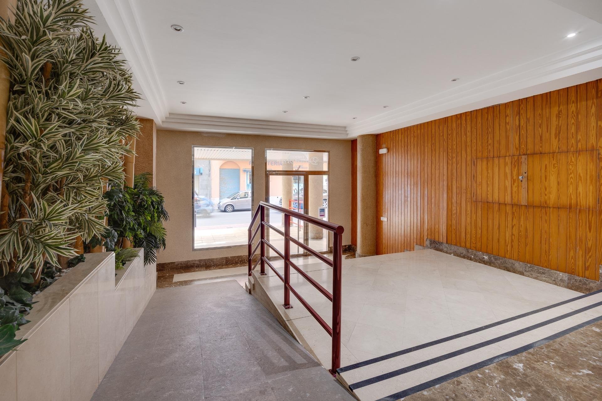 Segunda mano - Apartamento -
Torrevieja - La Mata