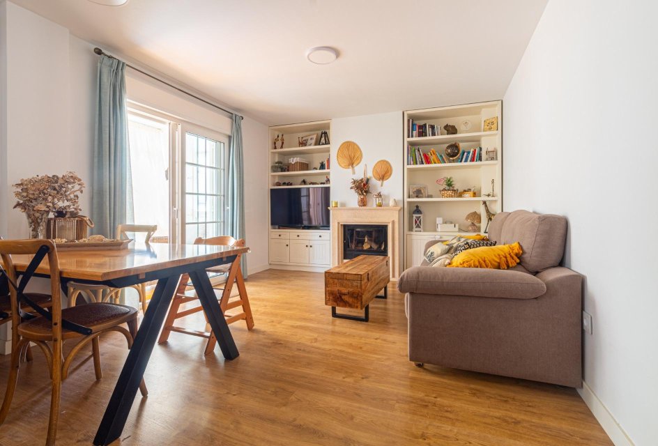 Segunda mano - Apartamento -
Torrevieja - La veleta