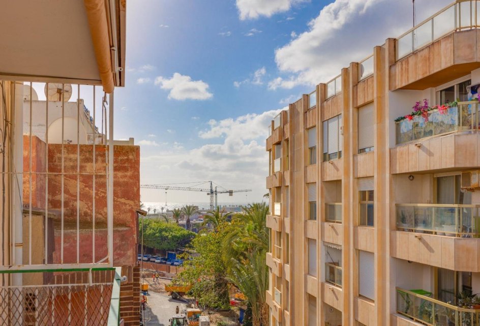 Segunda mano - Apartamento -
Torrevieja - Paseo maritimo