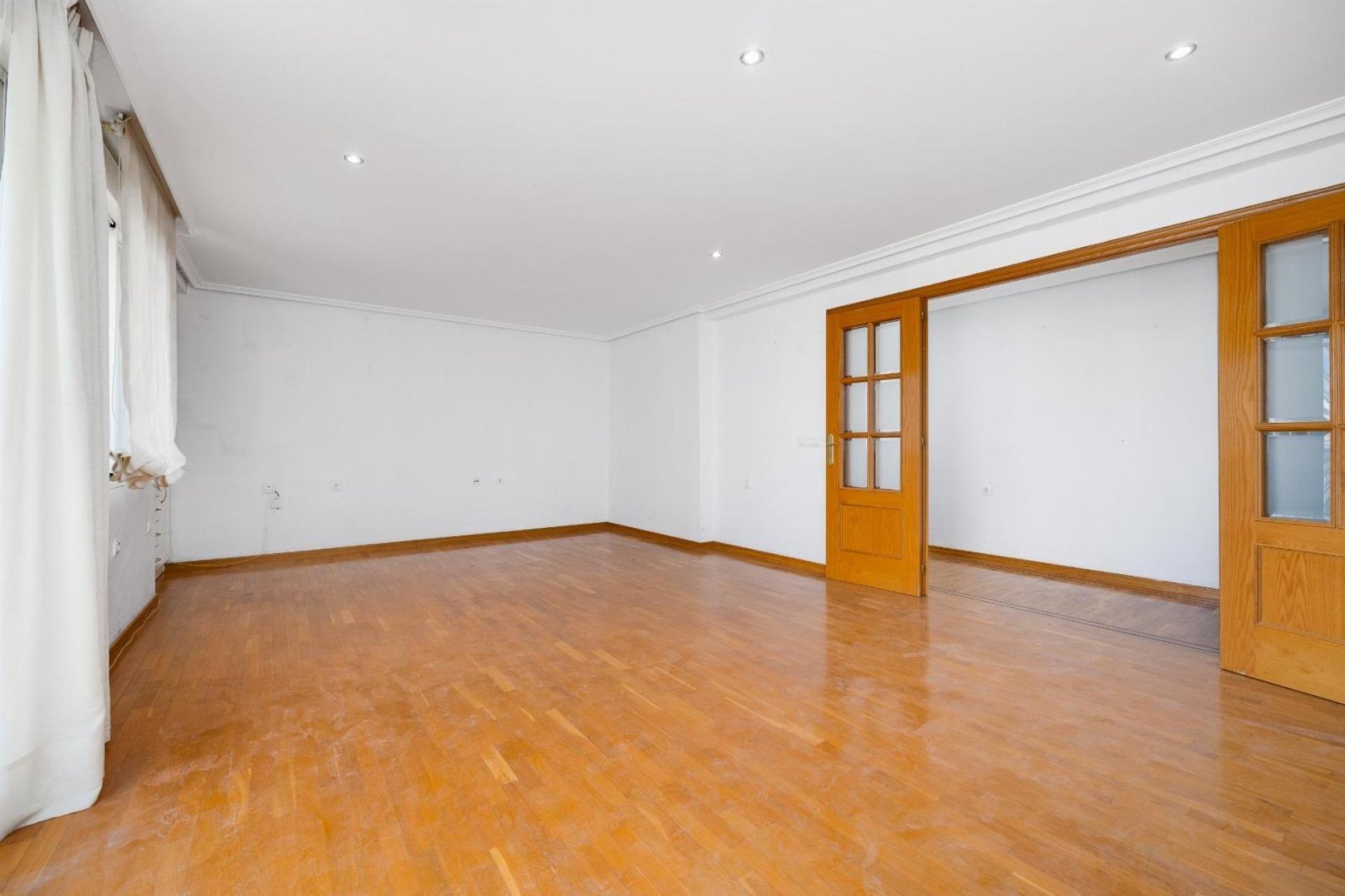 Segunda mano - Apartamento -
Torrevieja - Paseo maritimo