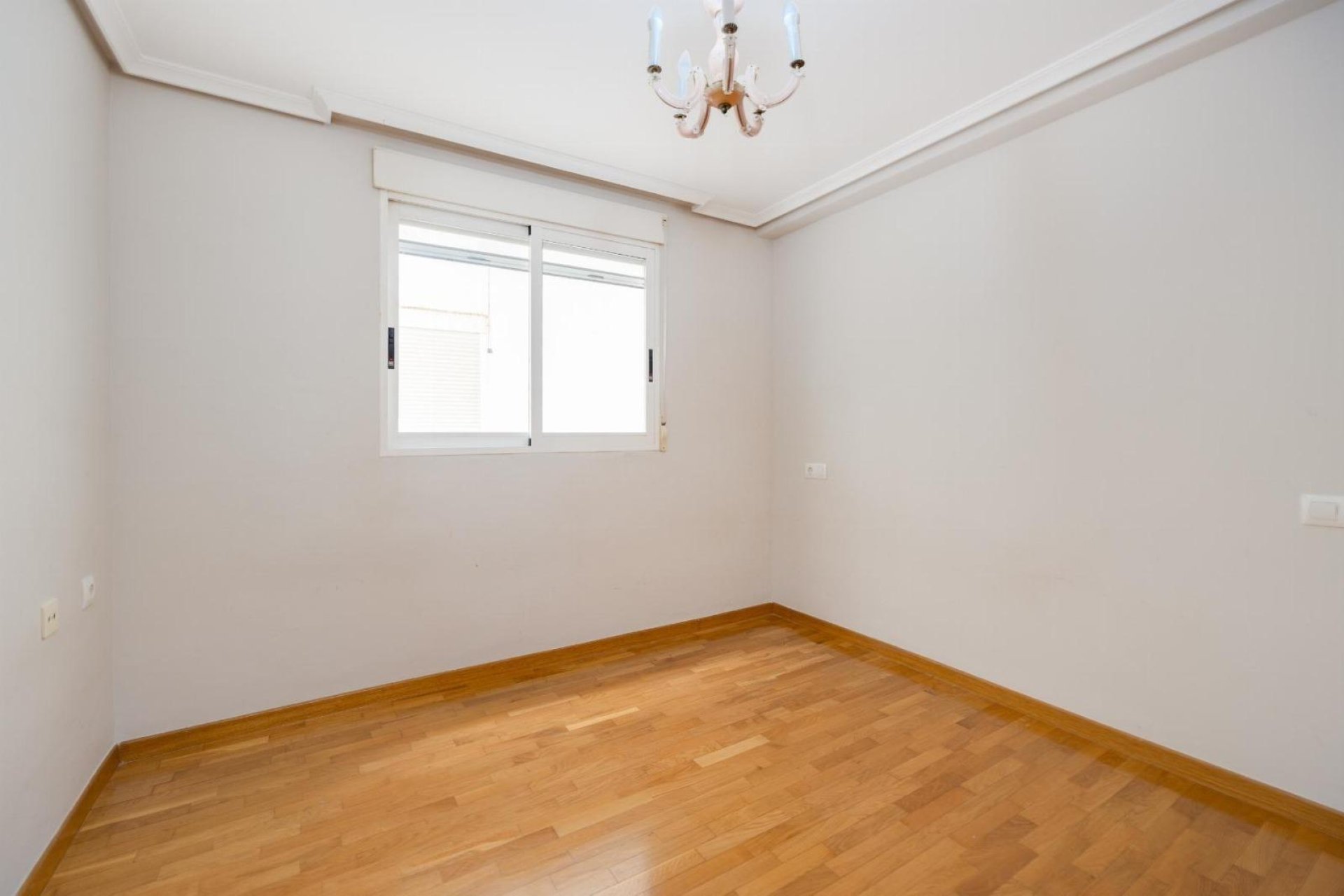 Segunda mano - Apartamento -
Torrevieja - Paseo maritimo