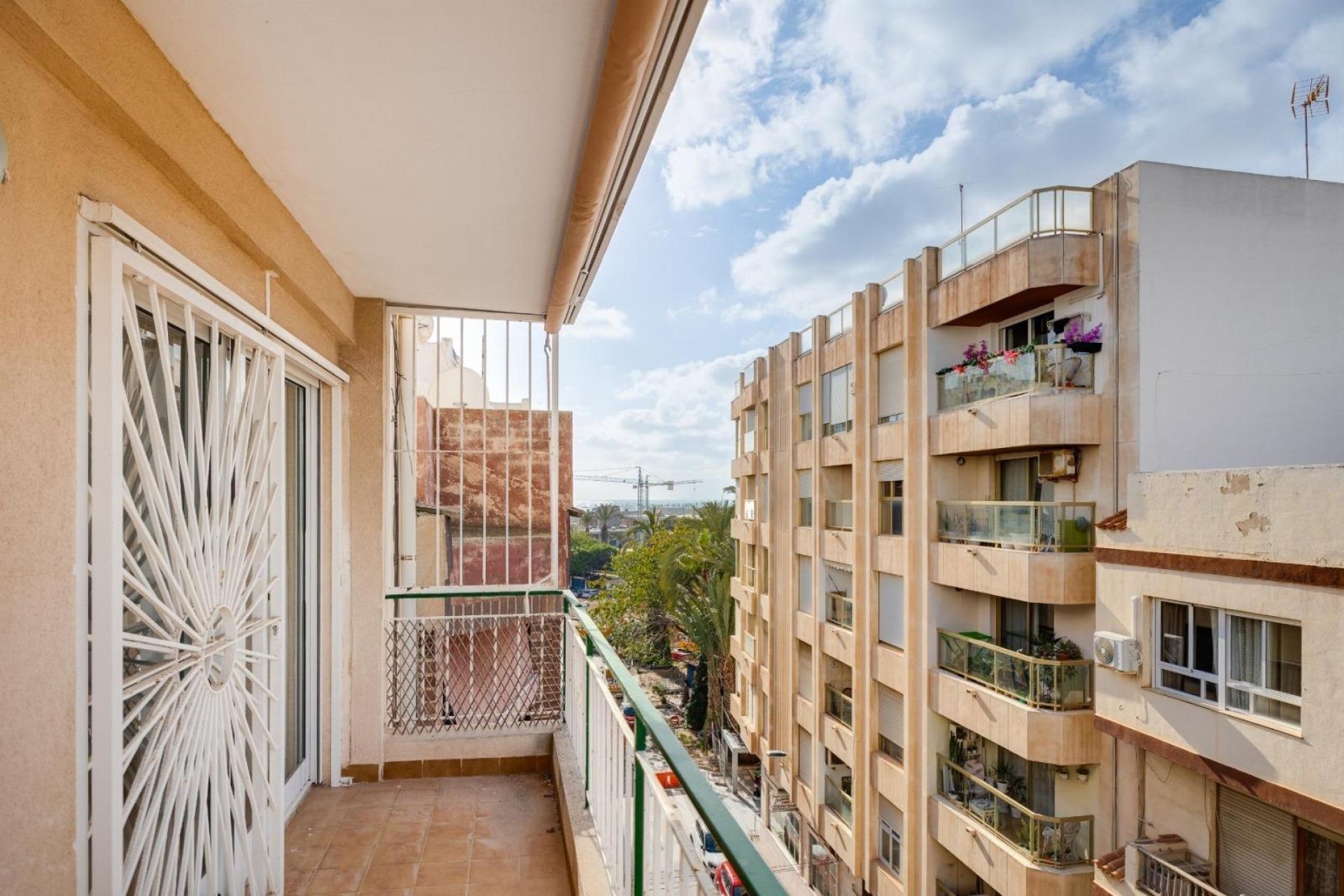 Segunda mano - Apartamento -
Torrevieja - Paseo maritimo
