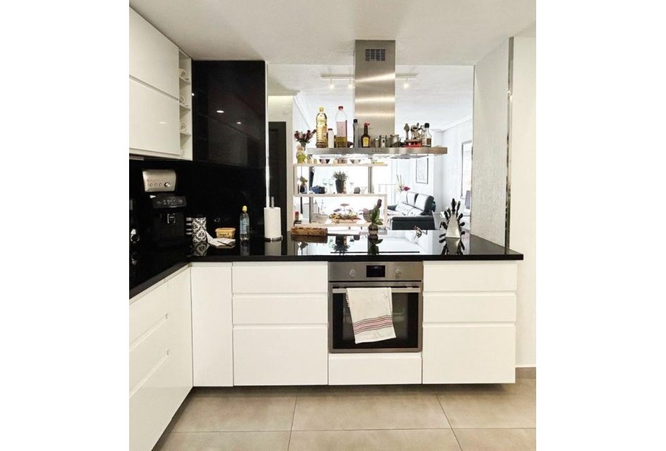 Segunda mano - Apartamento -
Torrevieja - Playa de los Locos