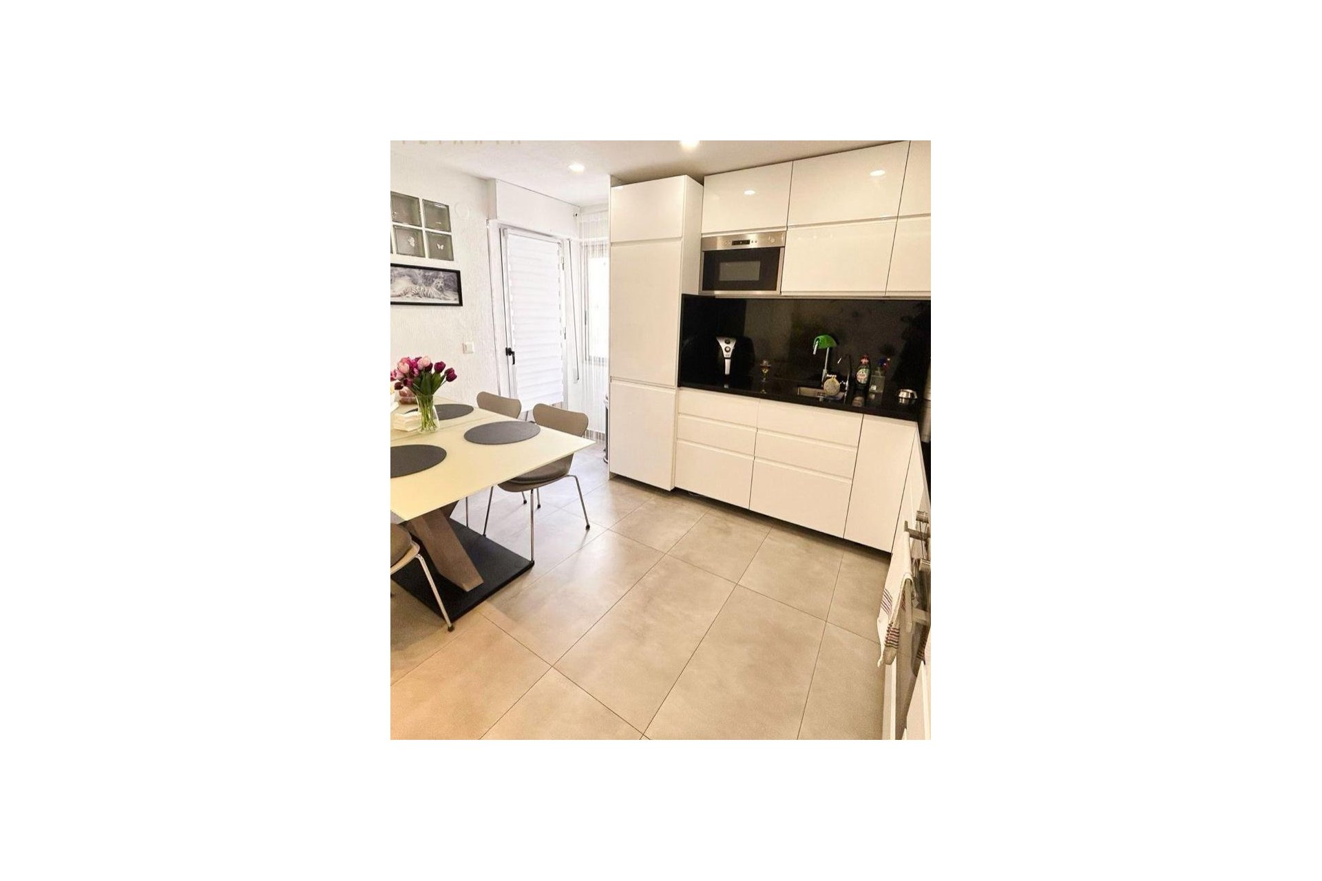 Segunda mano - Apartamento -
Torrevieja - Playa de los Locos