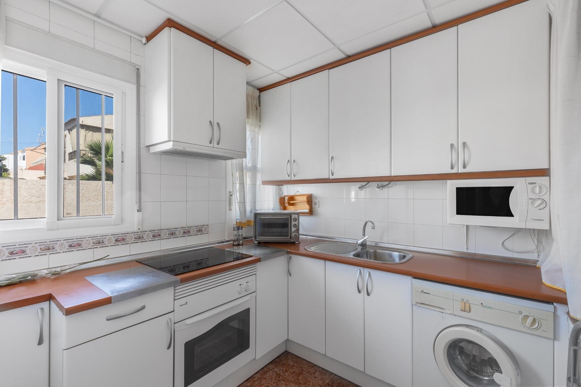 Segunda mano - Apartamento -
Torrevieja - Playa de los Locos