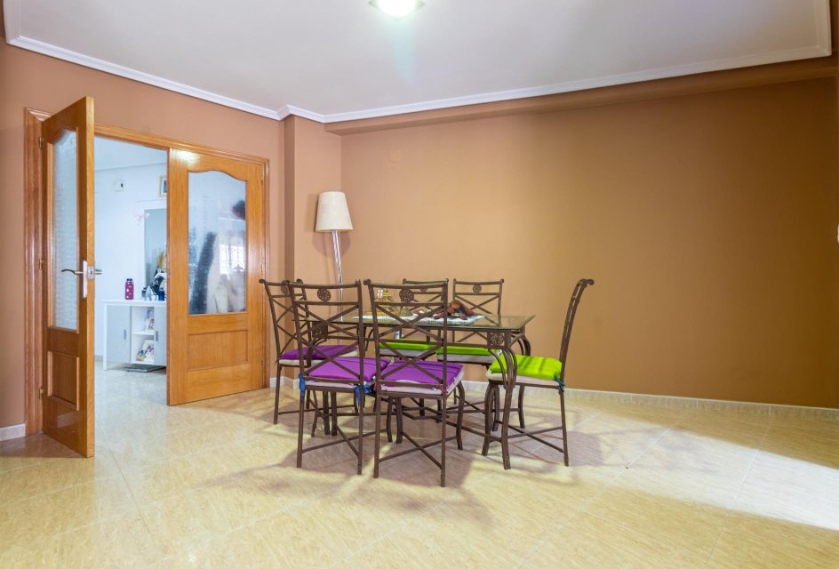 Segunda mano - Apartamento -
Torrevieja - Playa de los locos