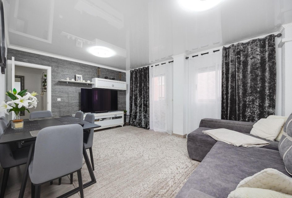 Segunda mano - Apartamento -
Torrevieja - Playa de los Locos