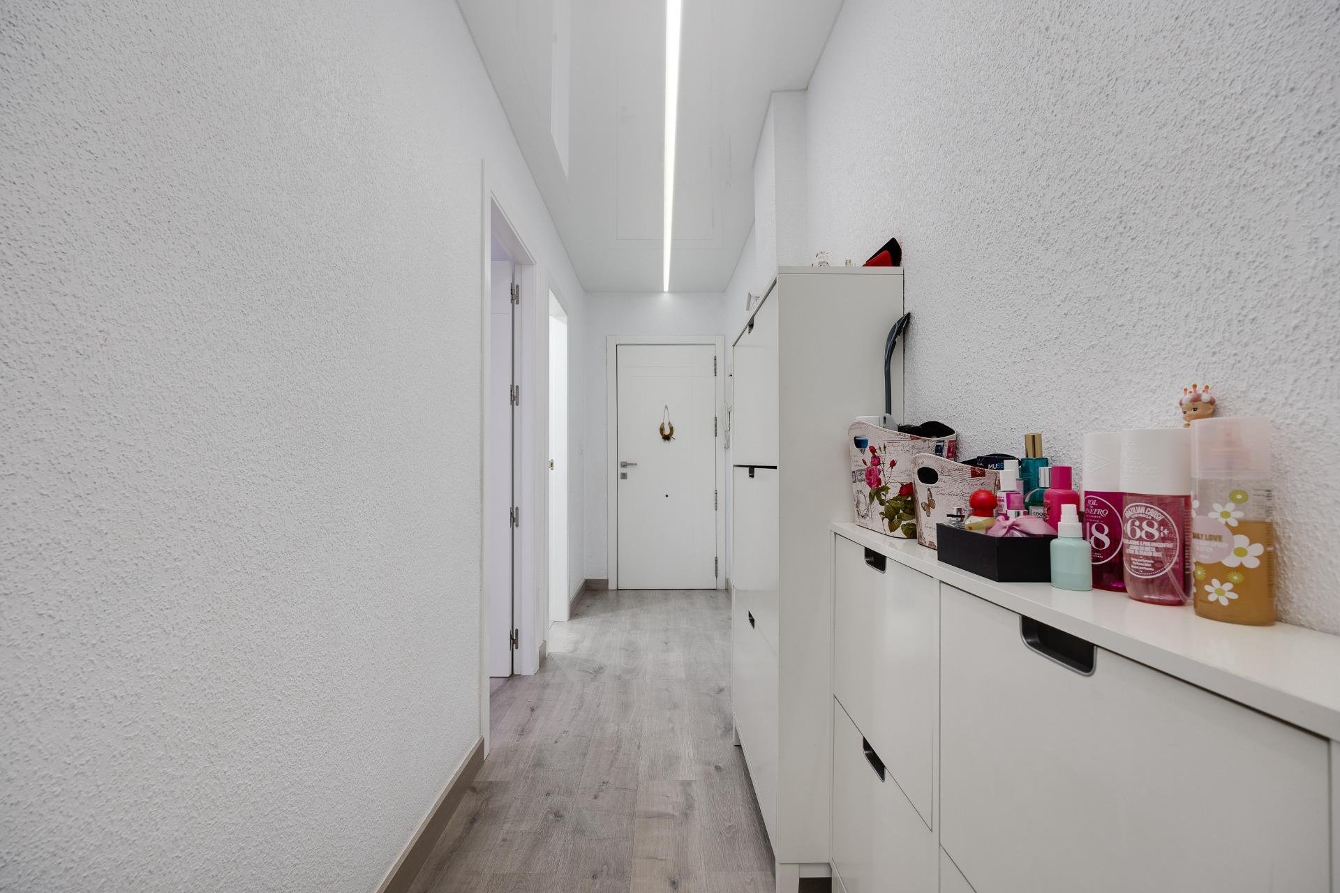 Segunda mano - Apartamento -
Torrevieja - Playa de los Locos