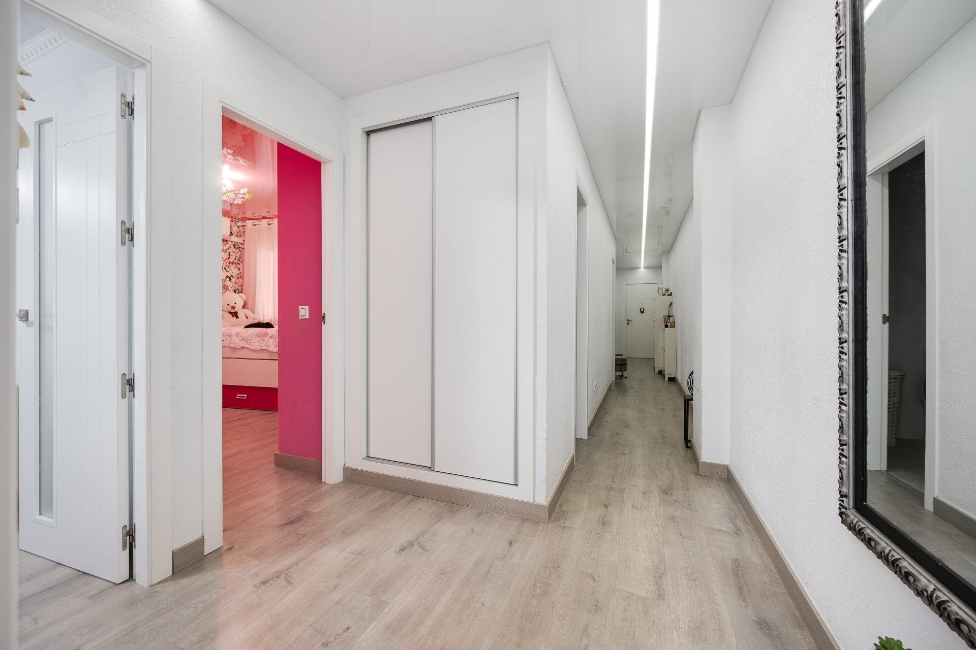 Segunda mano - Apartamento -
Torrevieja - Playa de los Locos