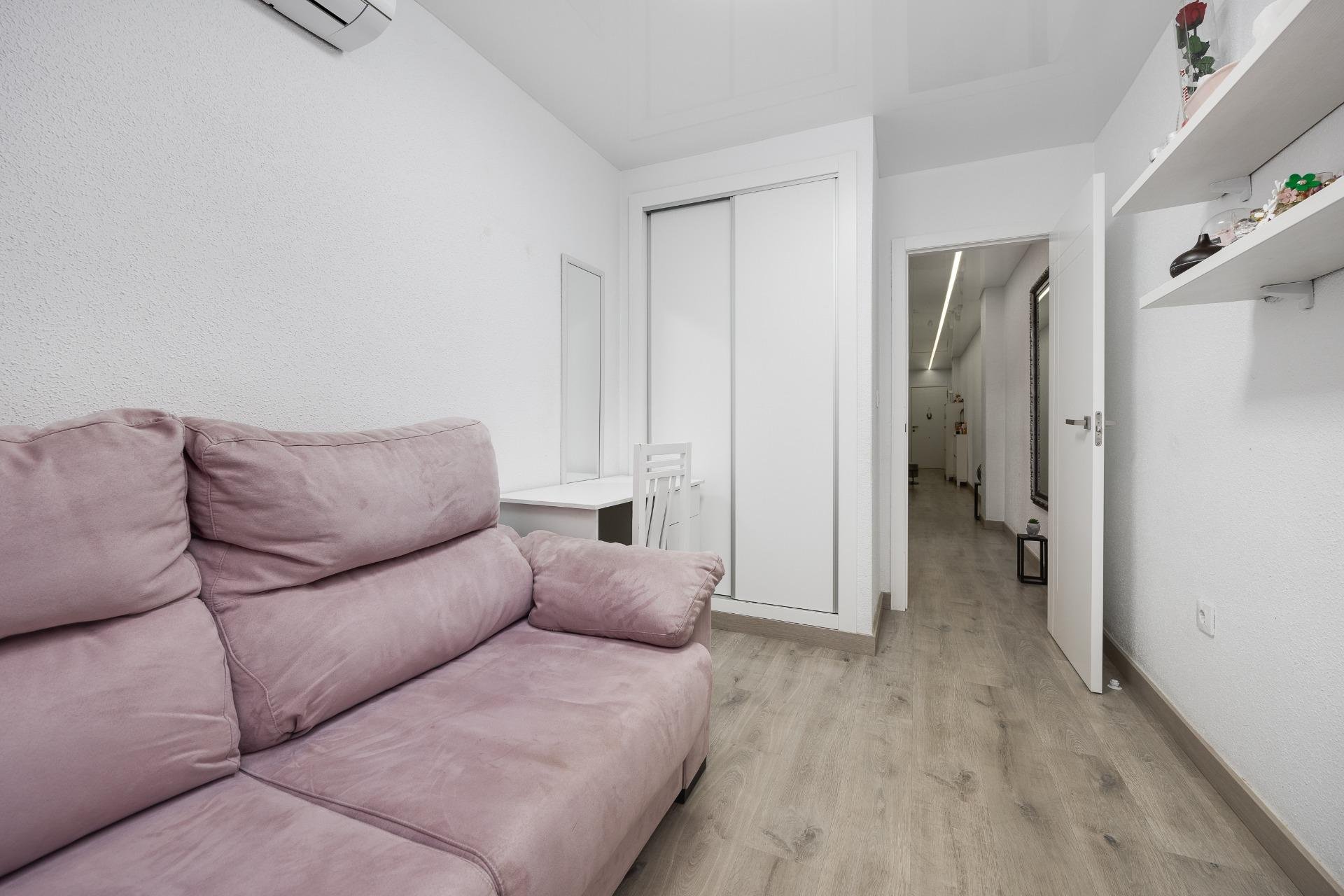 Segunda mano - Apartamento -
Torrevieja - Playa de los Locos