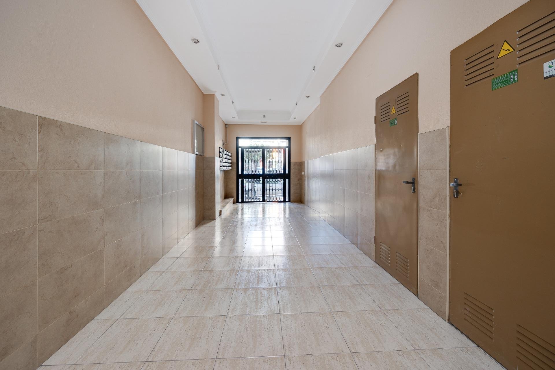 Segunda mano - Apartamento -
Torrevieja - Playa de los Locos