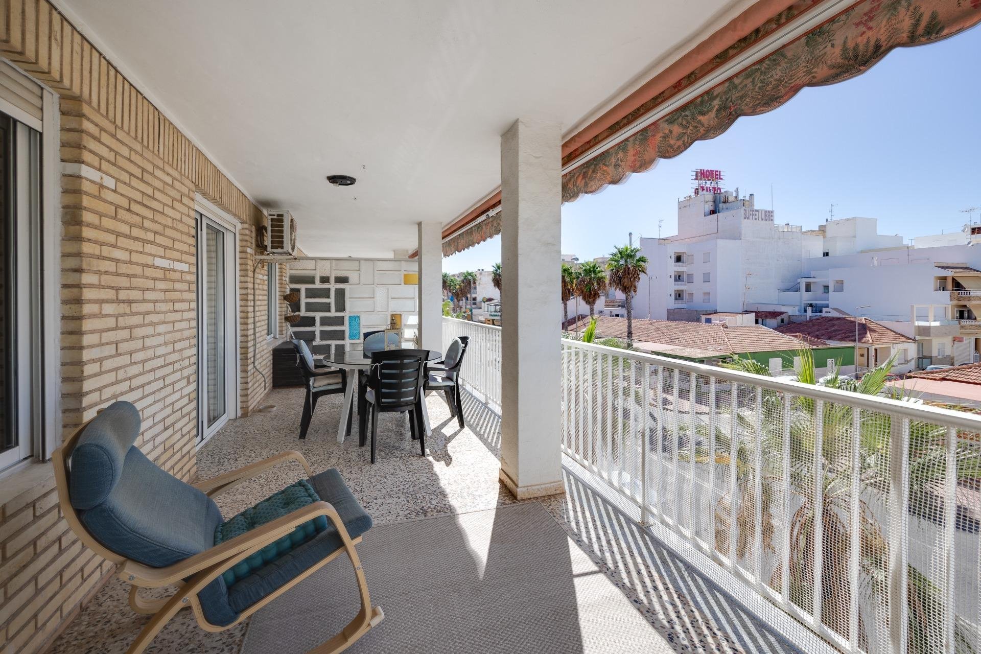 Segunda mano - Apartamento -
Torrevieja - Playa de los Naufragos